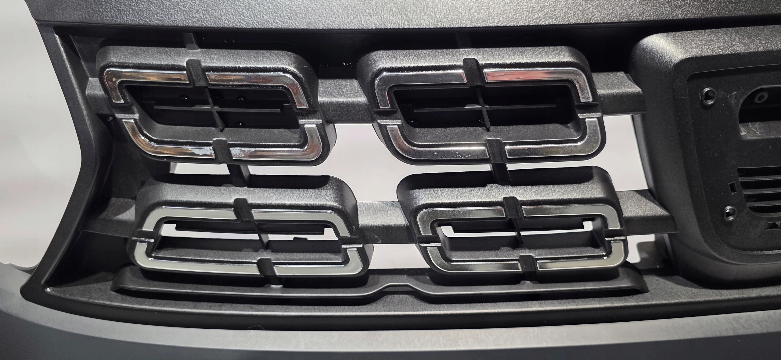 front bumper grille DACIA DUSTER II 17- original 620221776R
