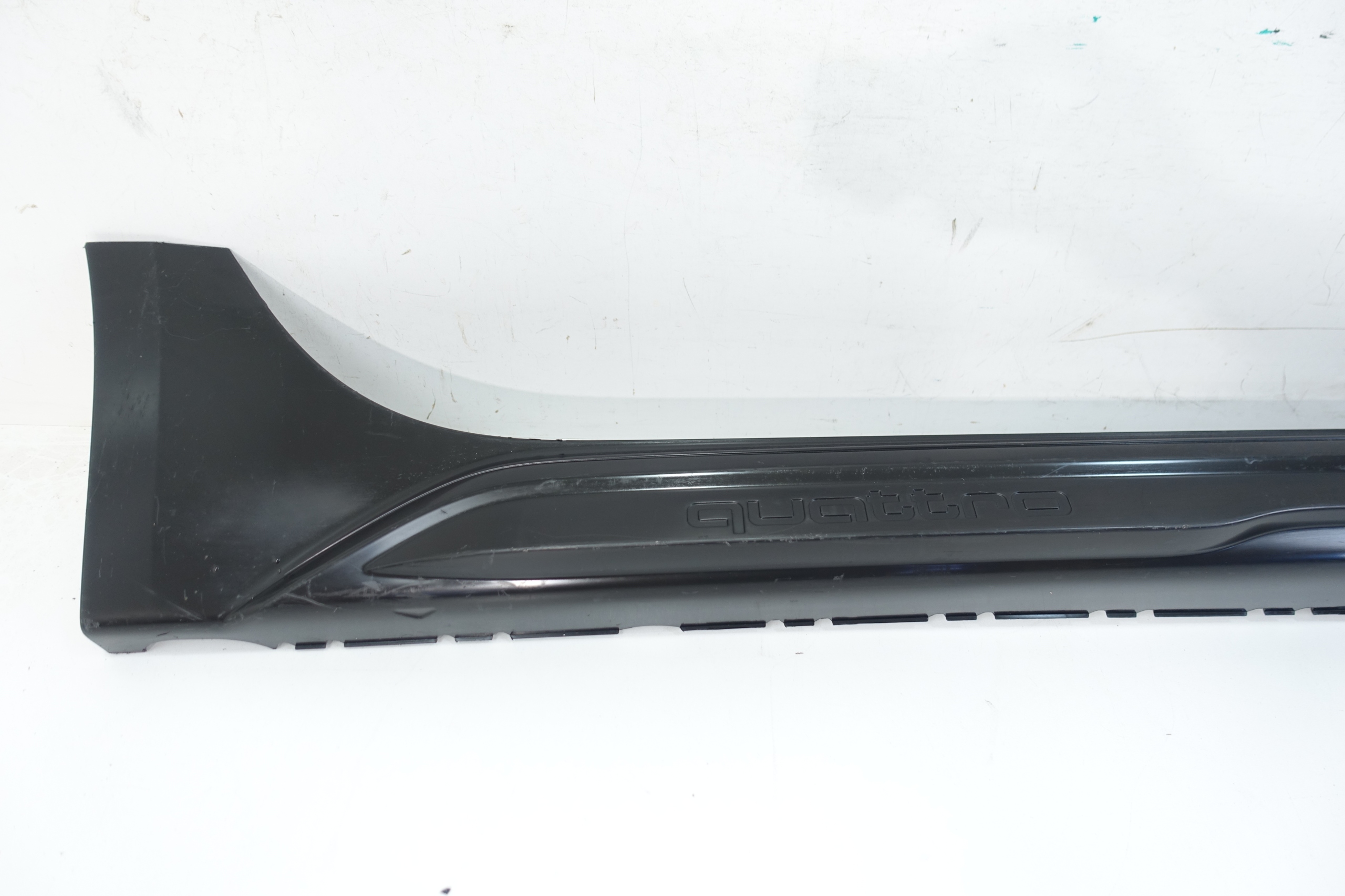 moulding threshold right AUDI A4 B9 LIFT KOMBI ALLROAD
