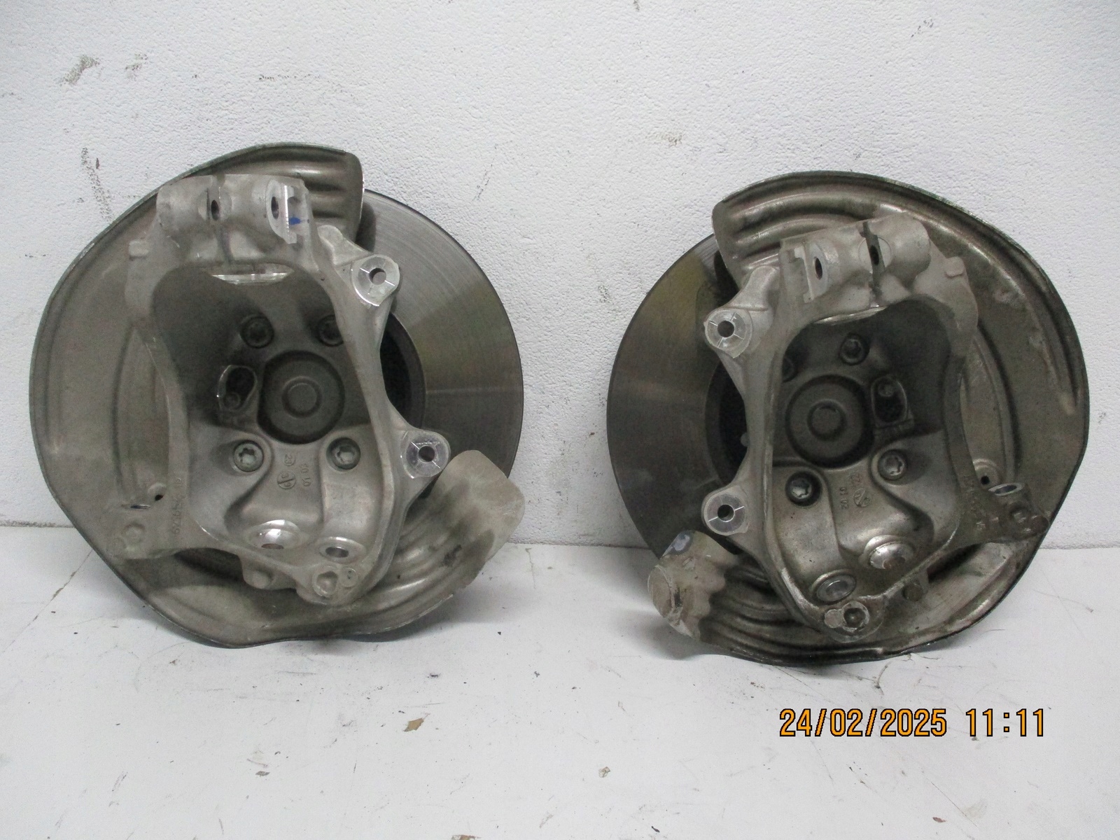 swing front Toyota Supra 3.0i 23r right