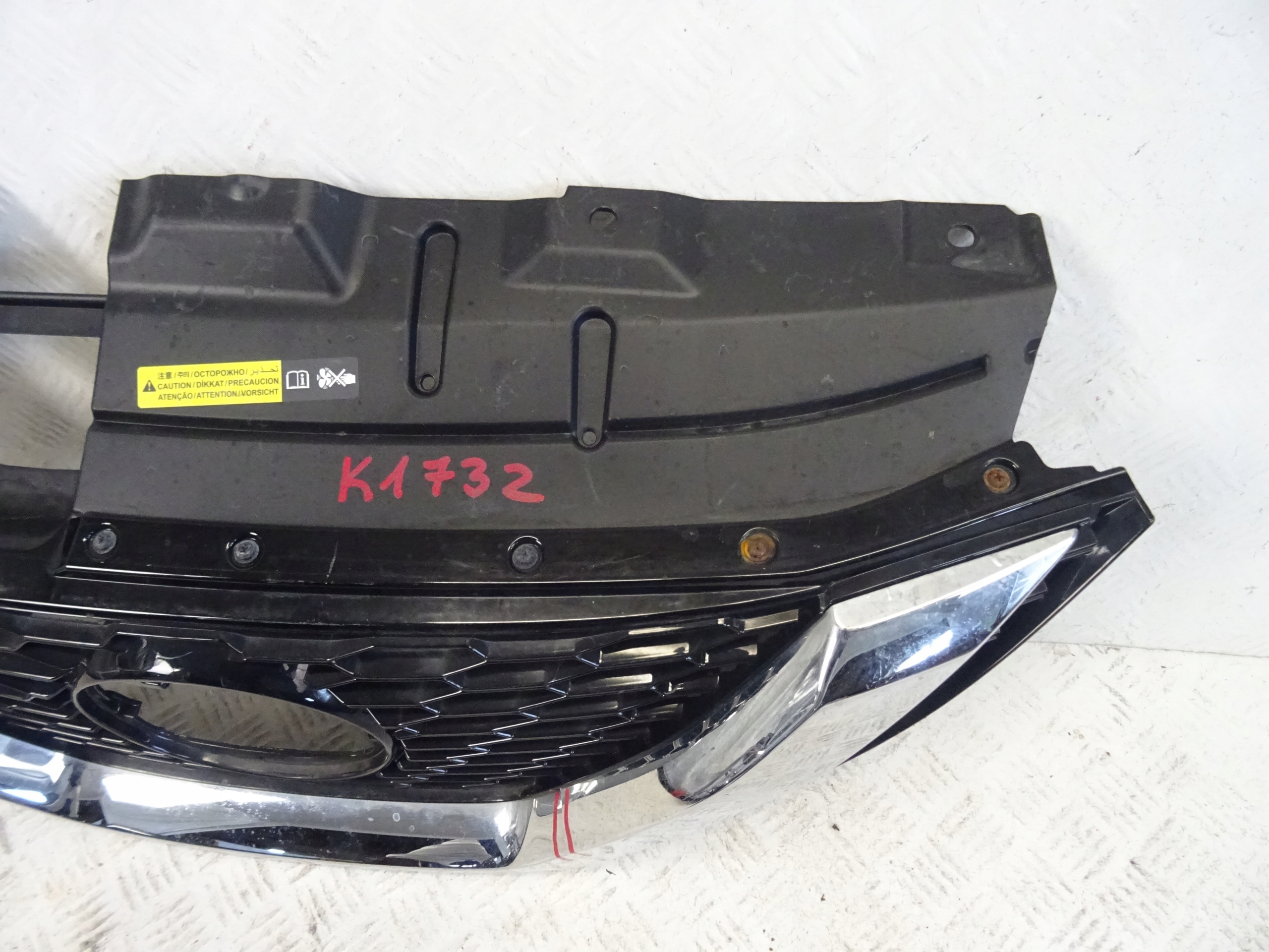 grille front front NISSAN QASHQAI II LIFT 62398-HV80A