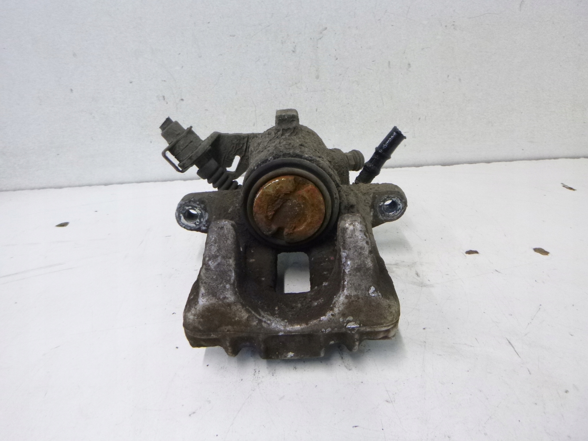 caliper brake rear part Volkswagen Golf IV 1.6 00r.
