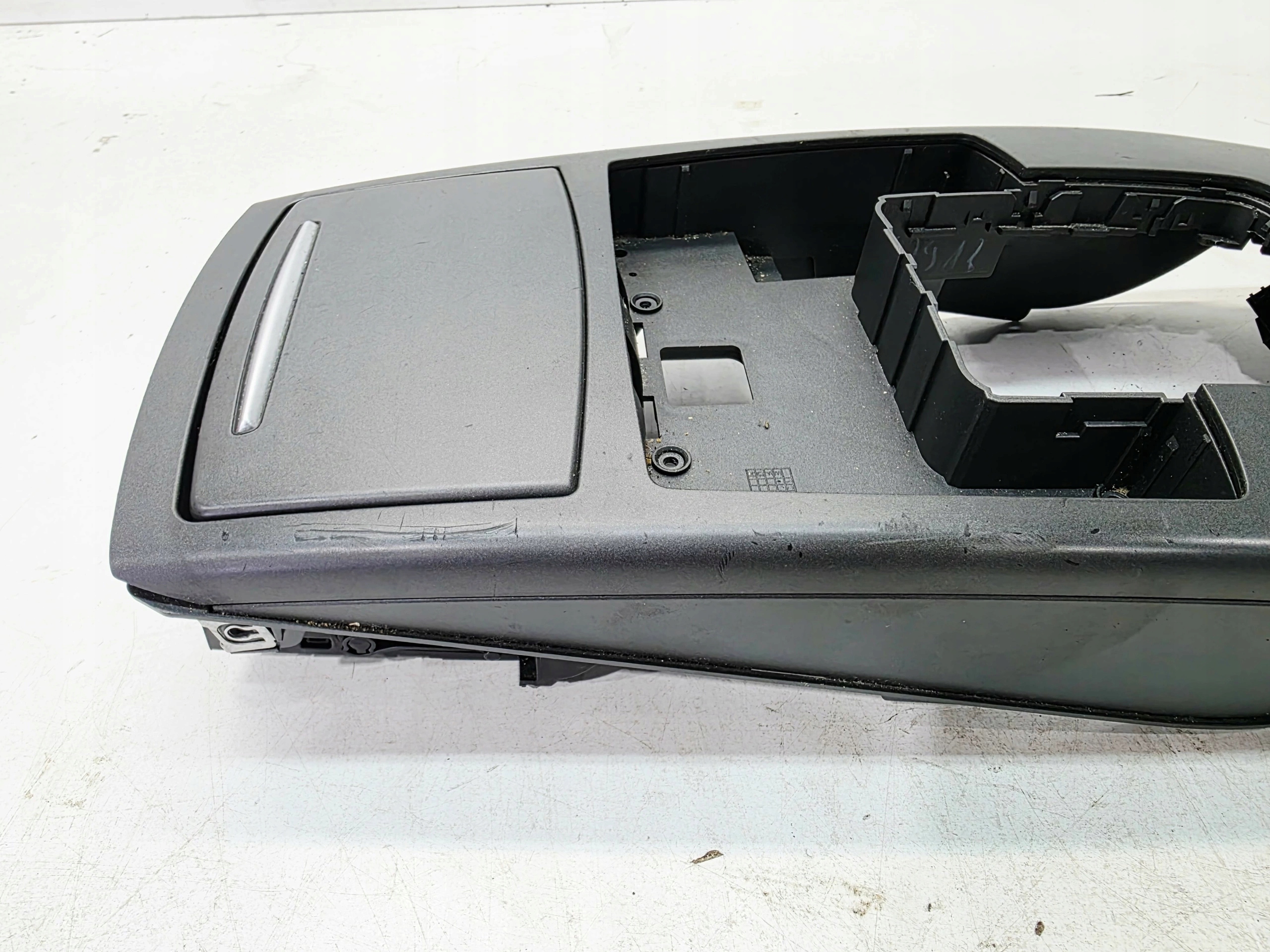 DEKOR TUNELU obal PANELU MMI AUDI A6 C6 4F1864261H