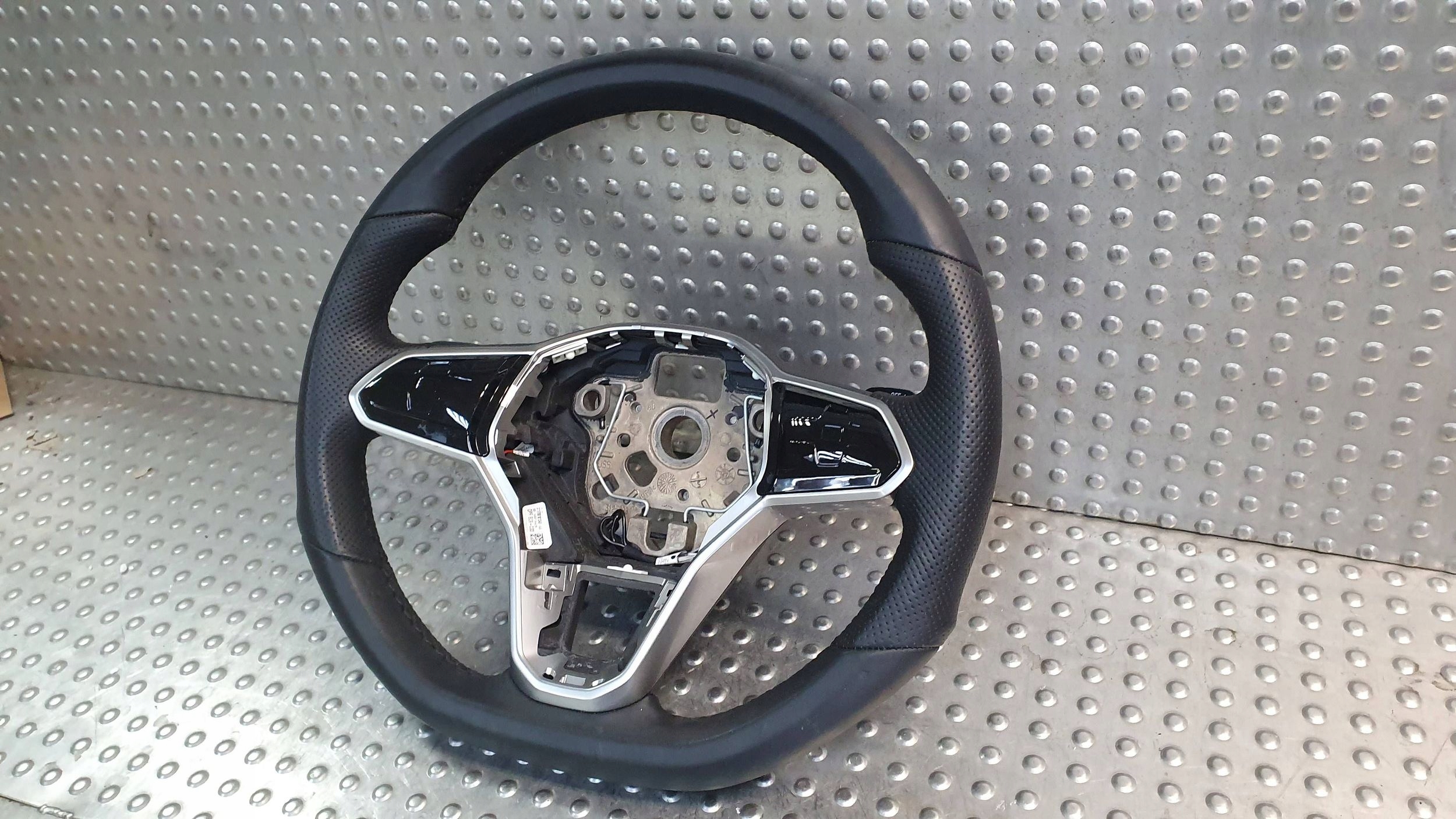 steering wheel, VW GOLF VIII with shifting leather MULTIFUNKCJA DOTYK 19- 5H0419089
