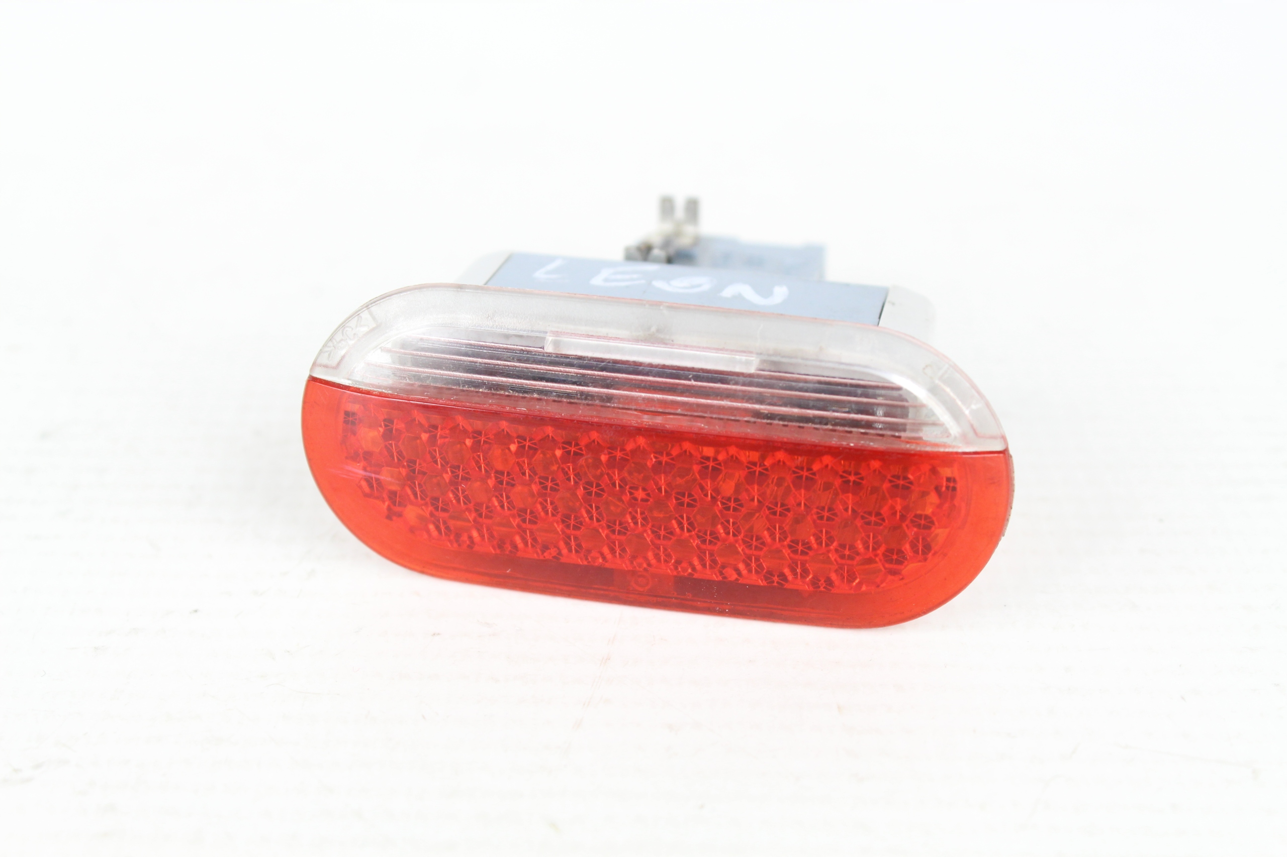 LAMPKA DRZWI LEON I TOLEDO II GOLF IV BORA