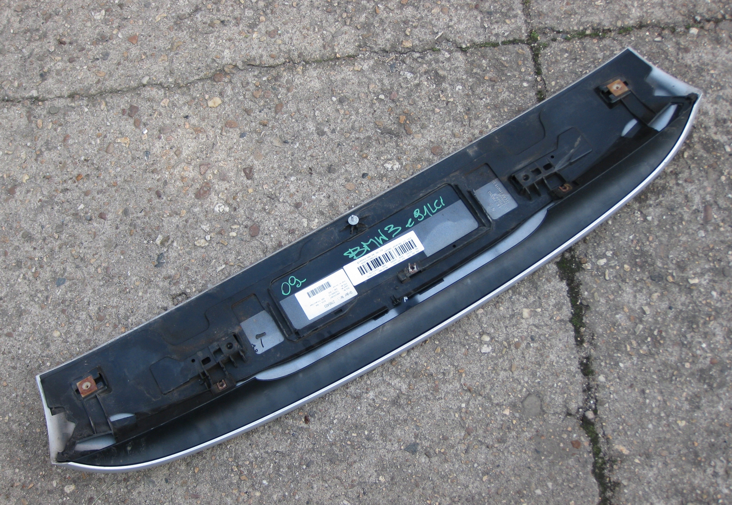 BMW E91 2.0 D 09R SPOILER Couverture du capot 7143263