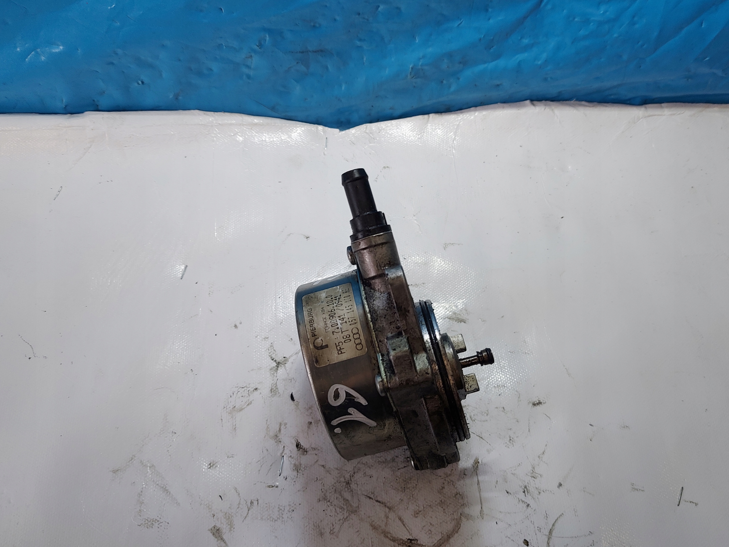 Pompa VACUM A8 D3 3.0 TDI 057145100AE
