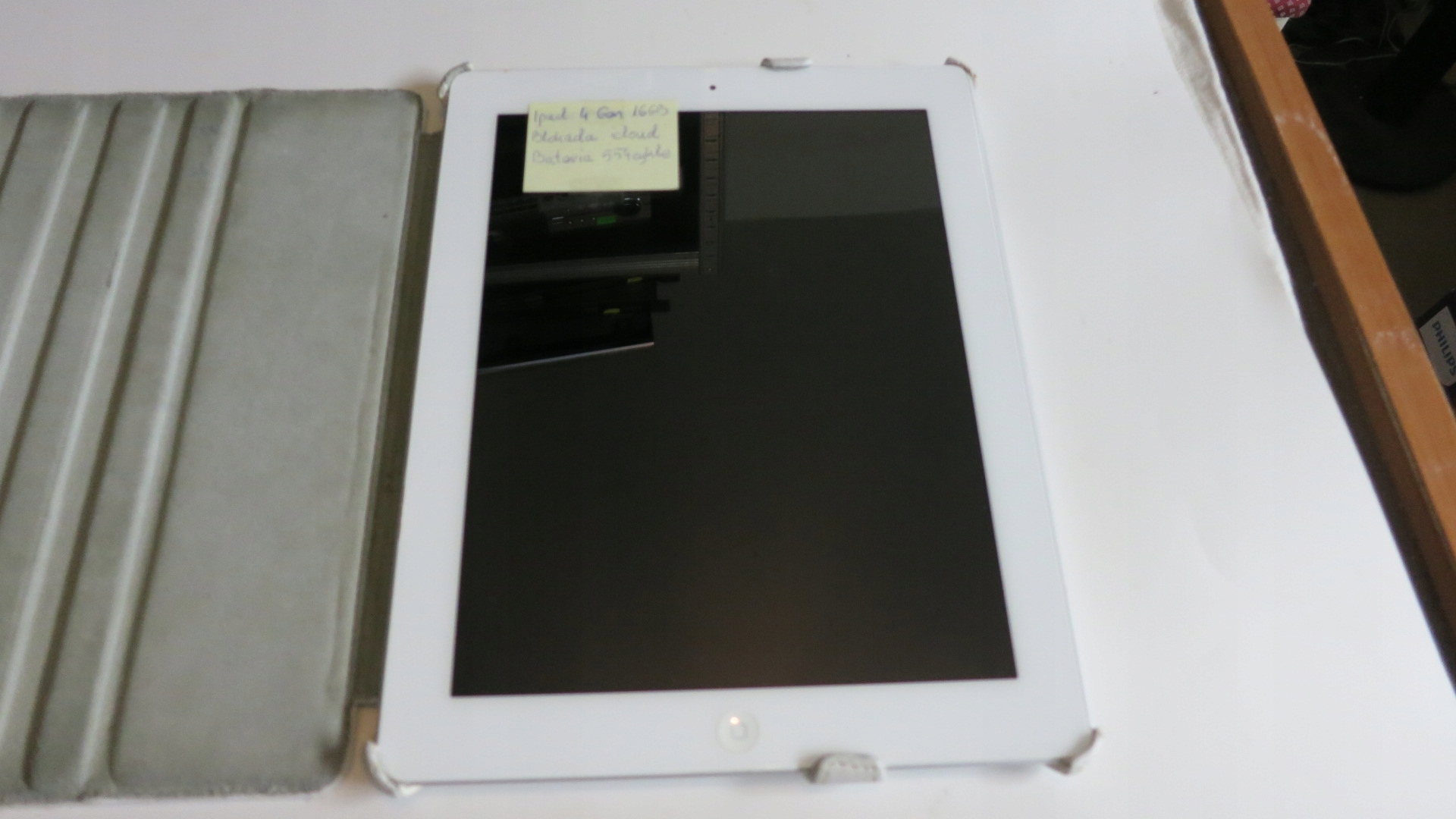 Tablet Apple iPad (4th Gen) 9,7" 1 GB / 16 GB A1458 iCloud