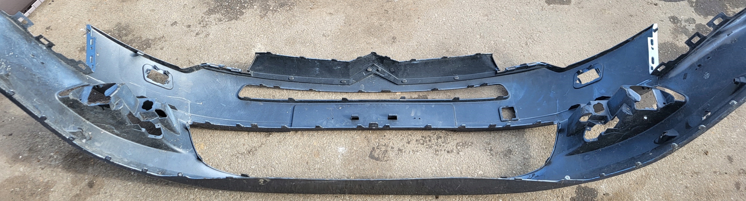 front bumper front CITROEN C5 II 2 OE 9681052477