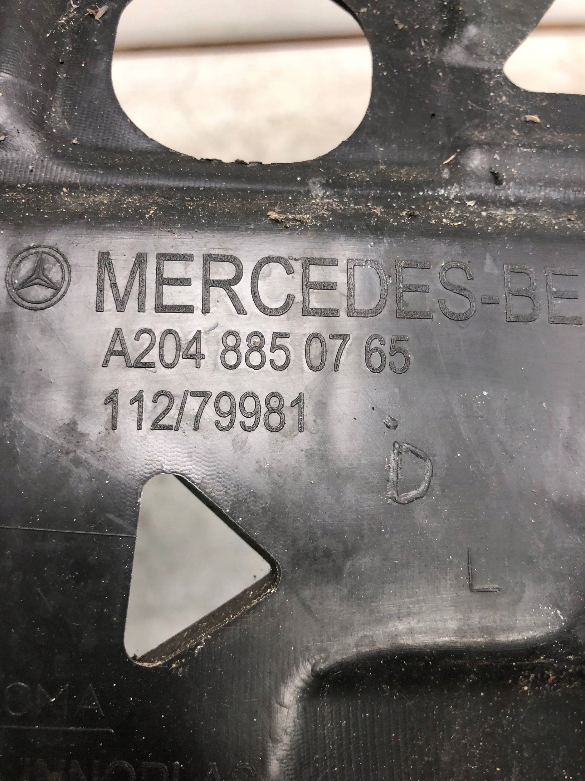bumper bracket left front MERCEDES W204 A2048850116 A2048850765