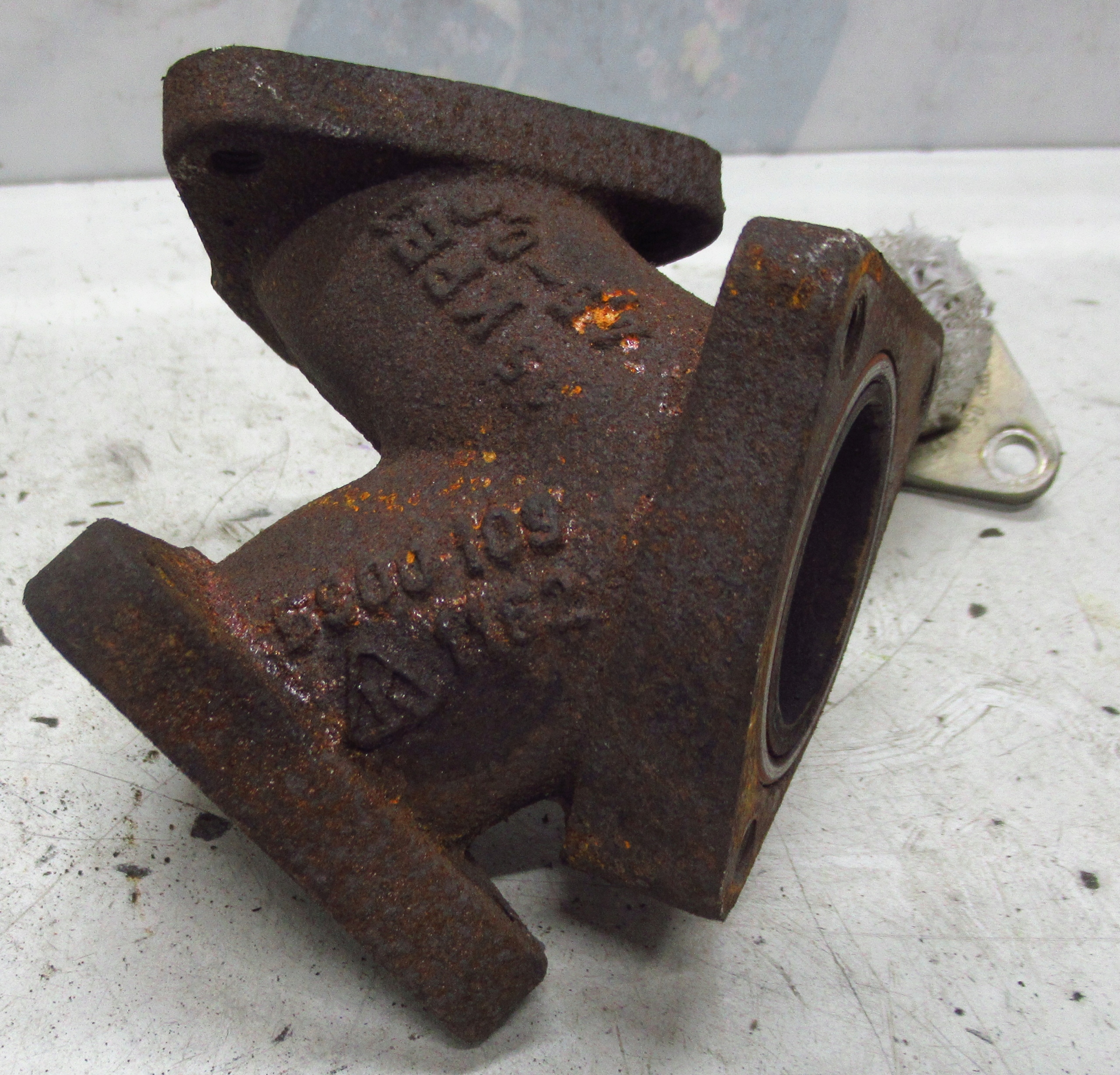 AUDI A8 D3 3.0 TDI clutch pipe header pipe