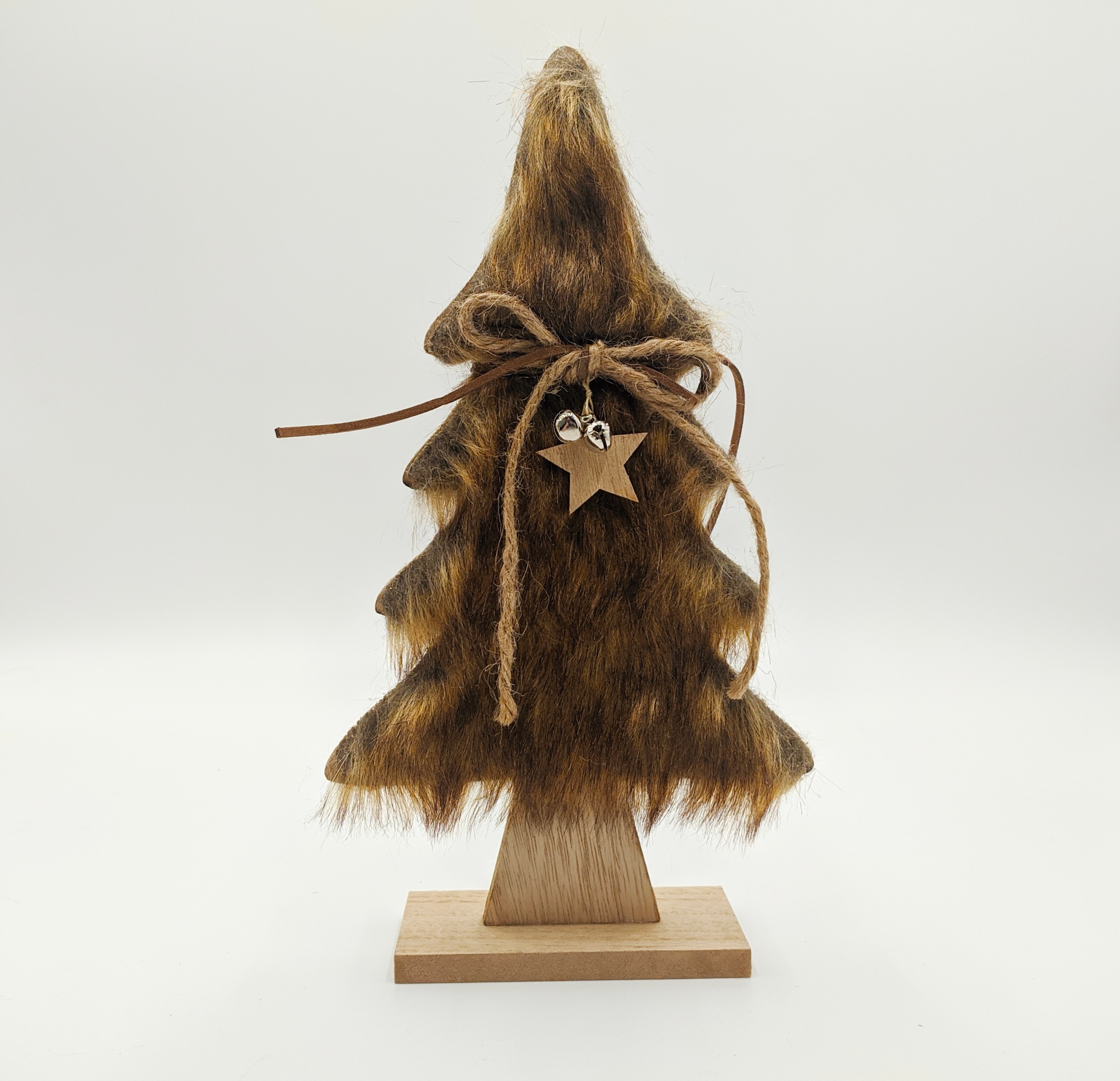 CHOINKA DREWNIANA ZE SZTUCZNYM FUTREM I KOKARDĄ BRĄZOWA OZDOBA ŚWIĄTECZNA