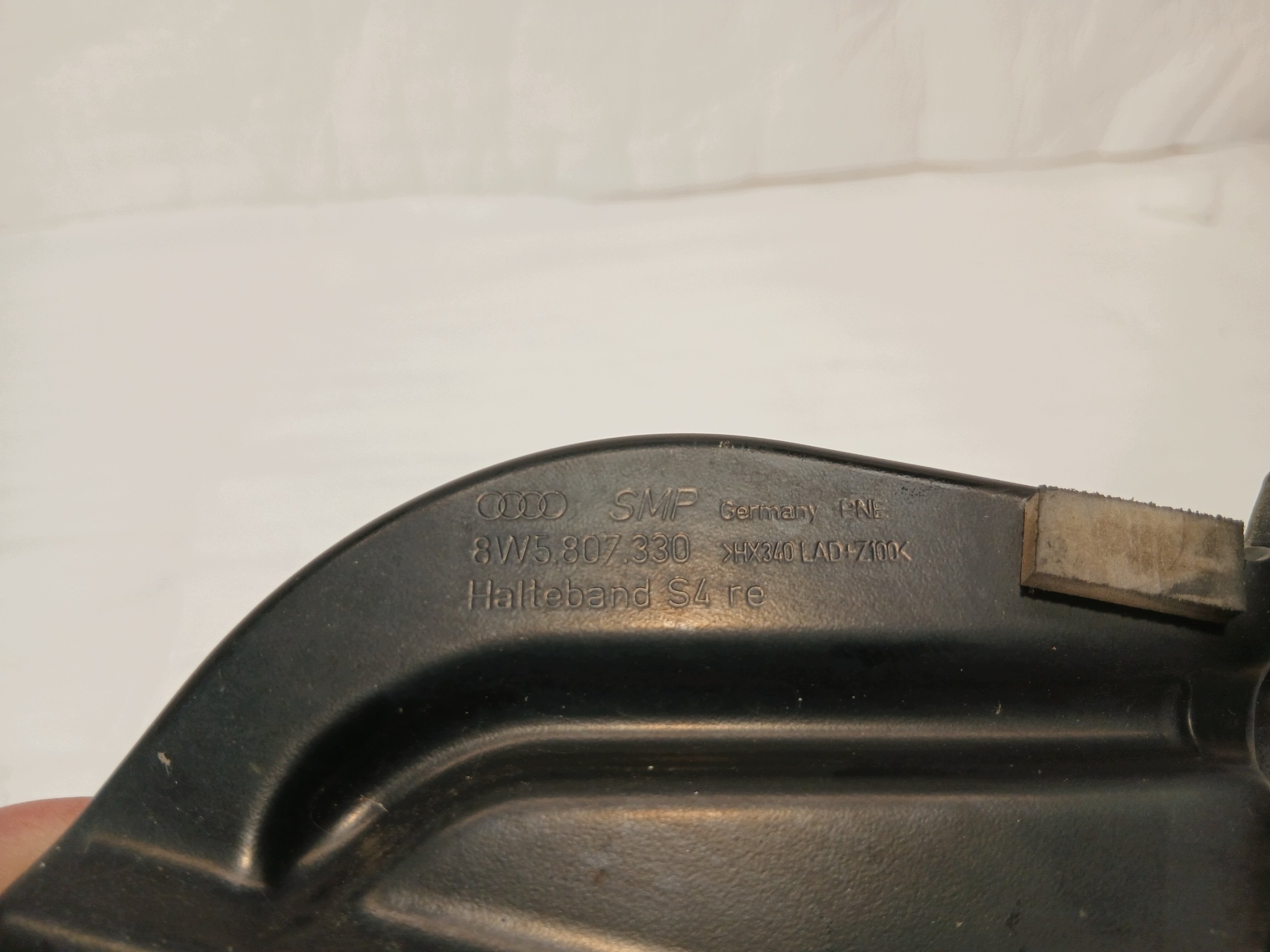 AUDI A4 B9 LIFT Support Support plaque Pare choc 8W5807330