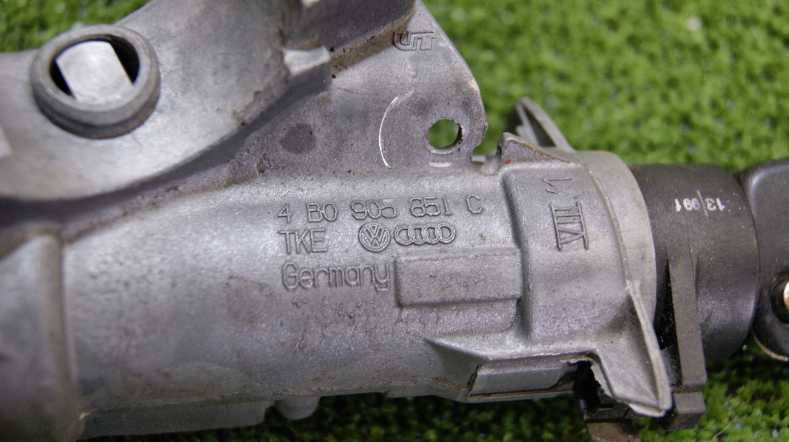 ignition Z KLUCZYKIEM AUDI A4 B6 4B0905851C