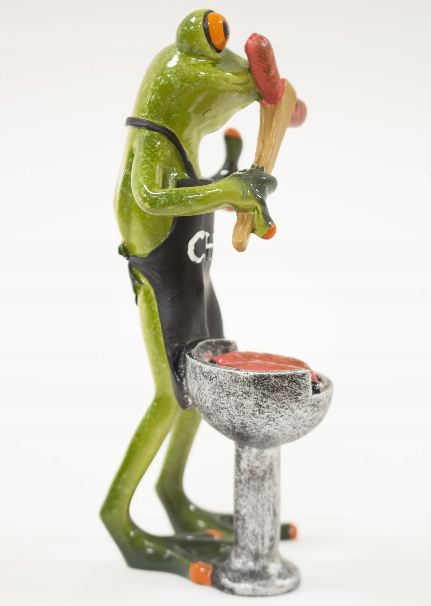 Figurka ozdoba ceramiczna żaba kucharz grill Wysokość produktu 16 cm