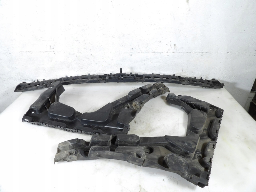 LEON III LIFT bumper bracket rear part 5F9807863A