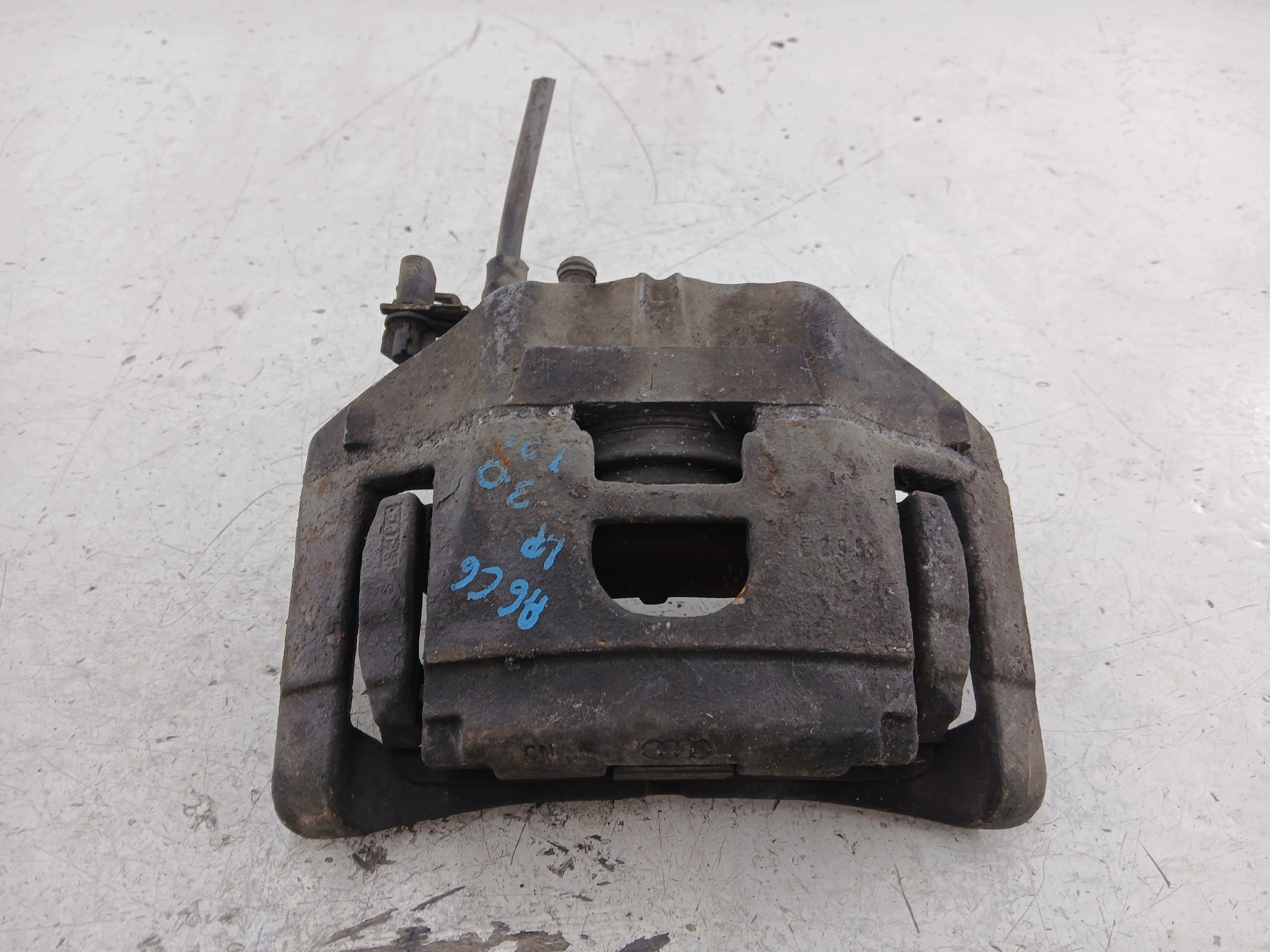 AUDI A6 C6 3.0 TDI caliper brake left front