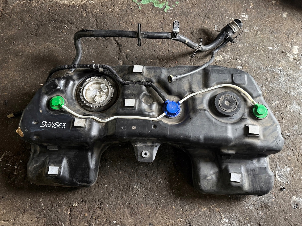 IDEALNY tank KPL. BMW G05 G06 G07 4.0iX 1