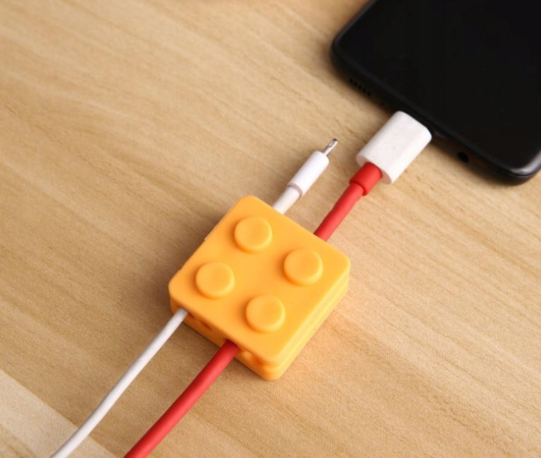 

Samoprzylepny organizer uchwyt na kable Klocek