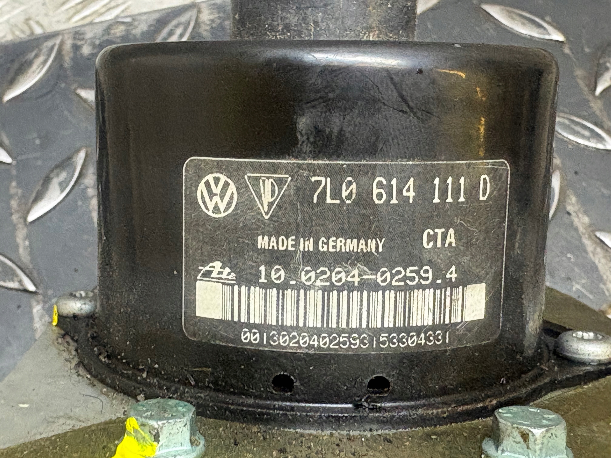 pump ABS VOLKSWAGEN TOUAREG 7L0907379C
