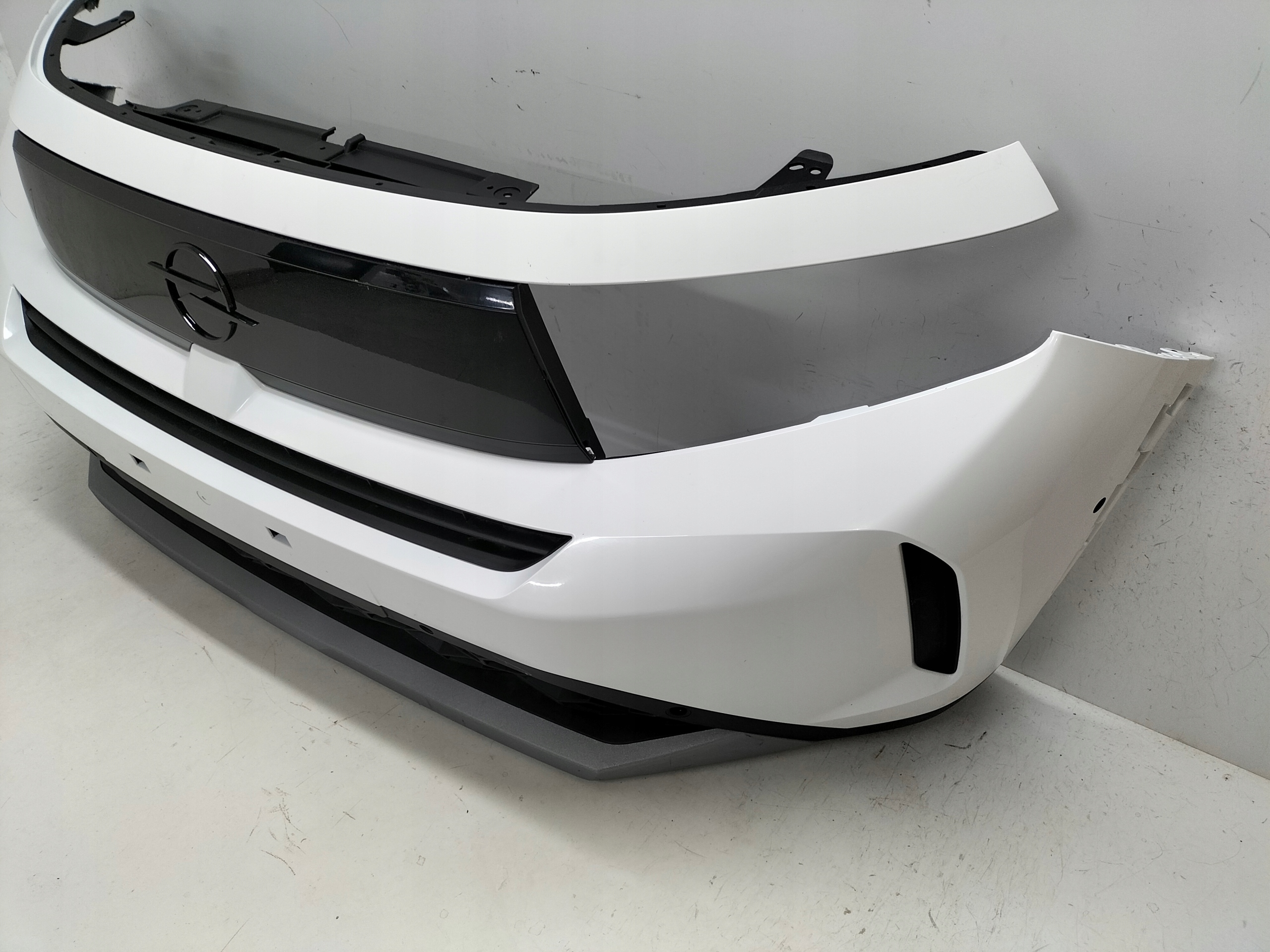 front bumper front OPEL FRONTERA C 24