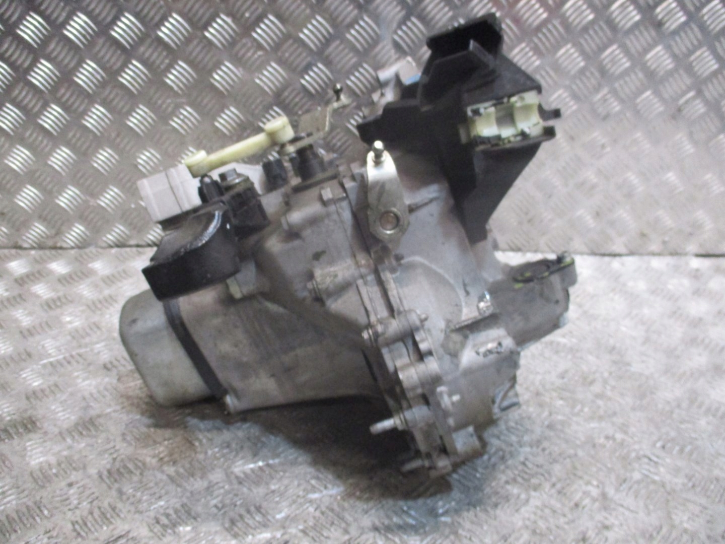 Getriebe OPEL CROSSLAND X 1,2i 20A703