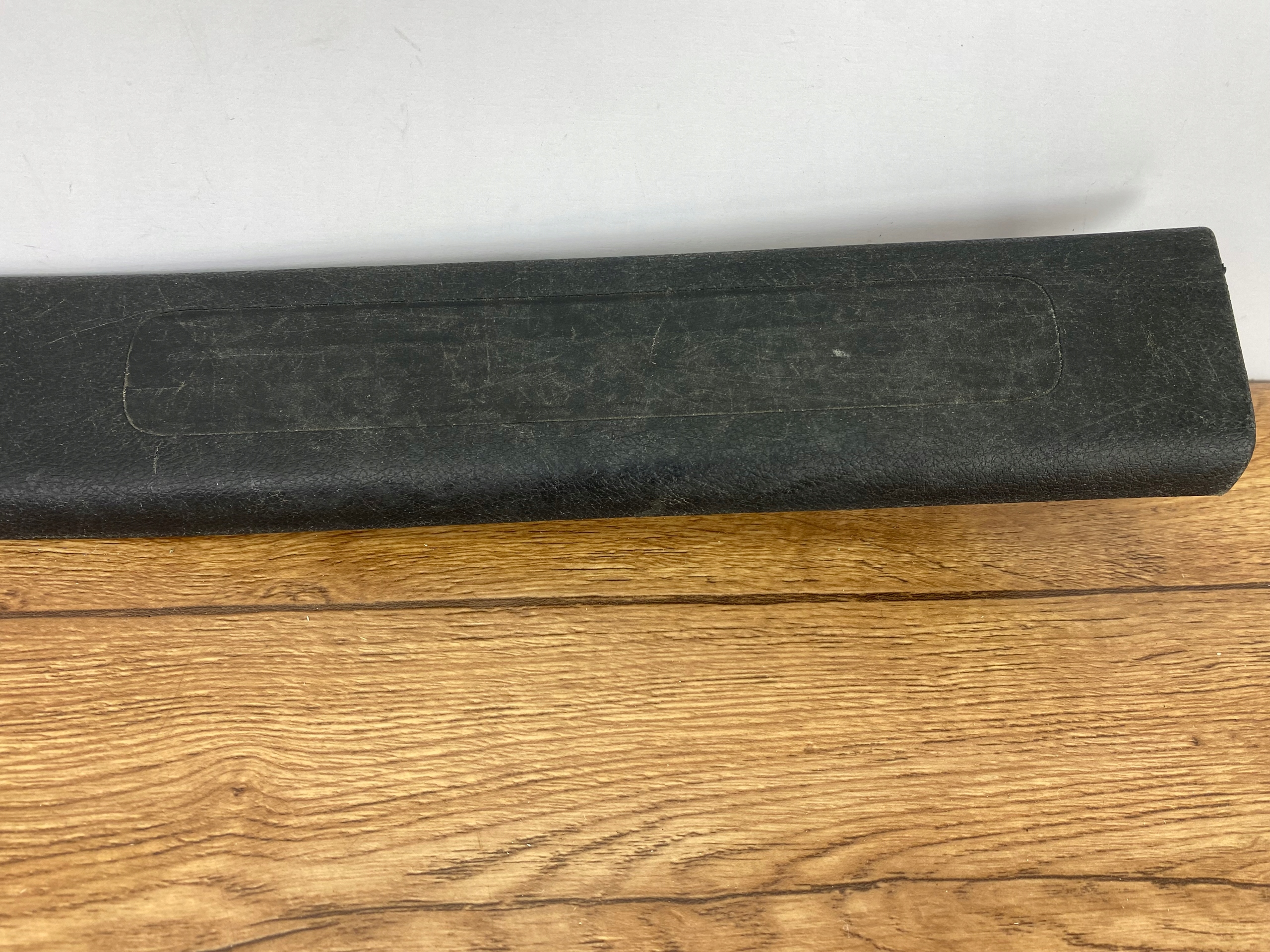 right moulding threshold Dodge Ram 1500 2019+ USA