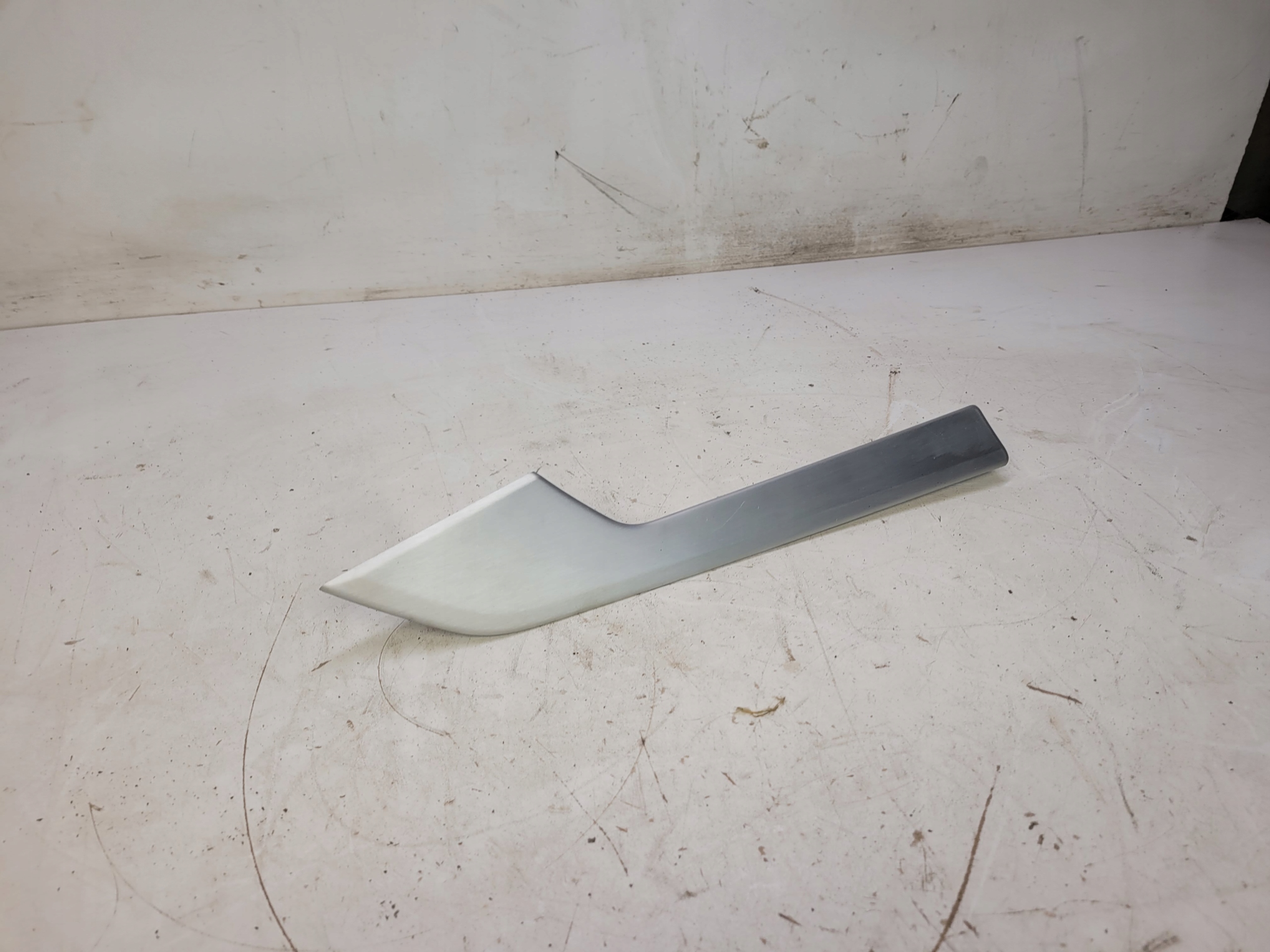 DEKOR moulding door left rear part AUDI A4 B9 8W0867419