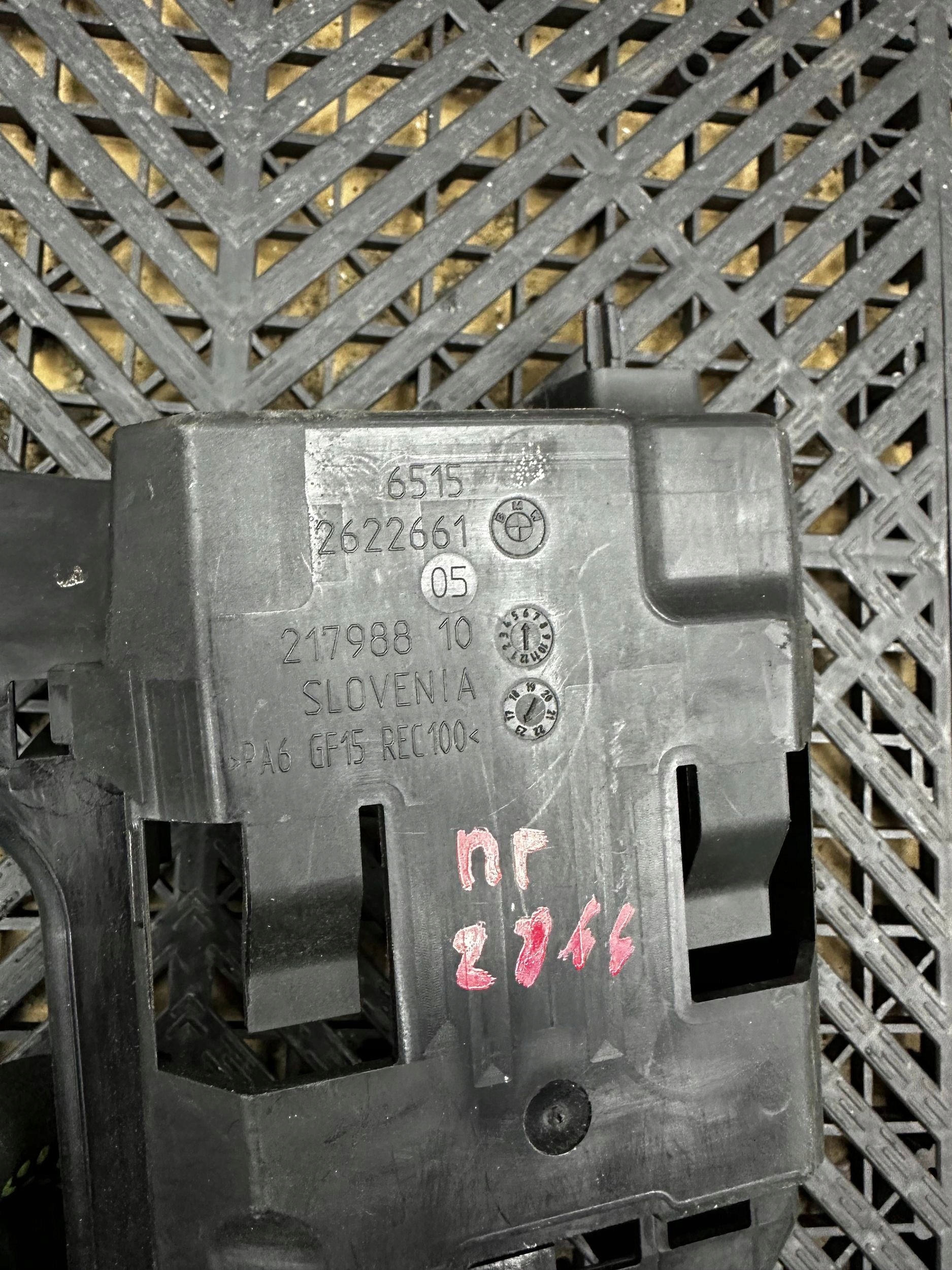 Support plaque klaksonu BMW 3 G20 G21 2622661