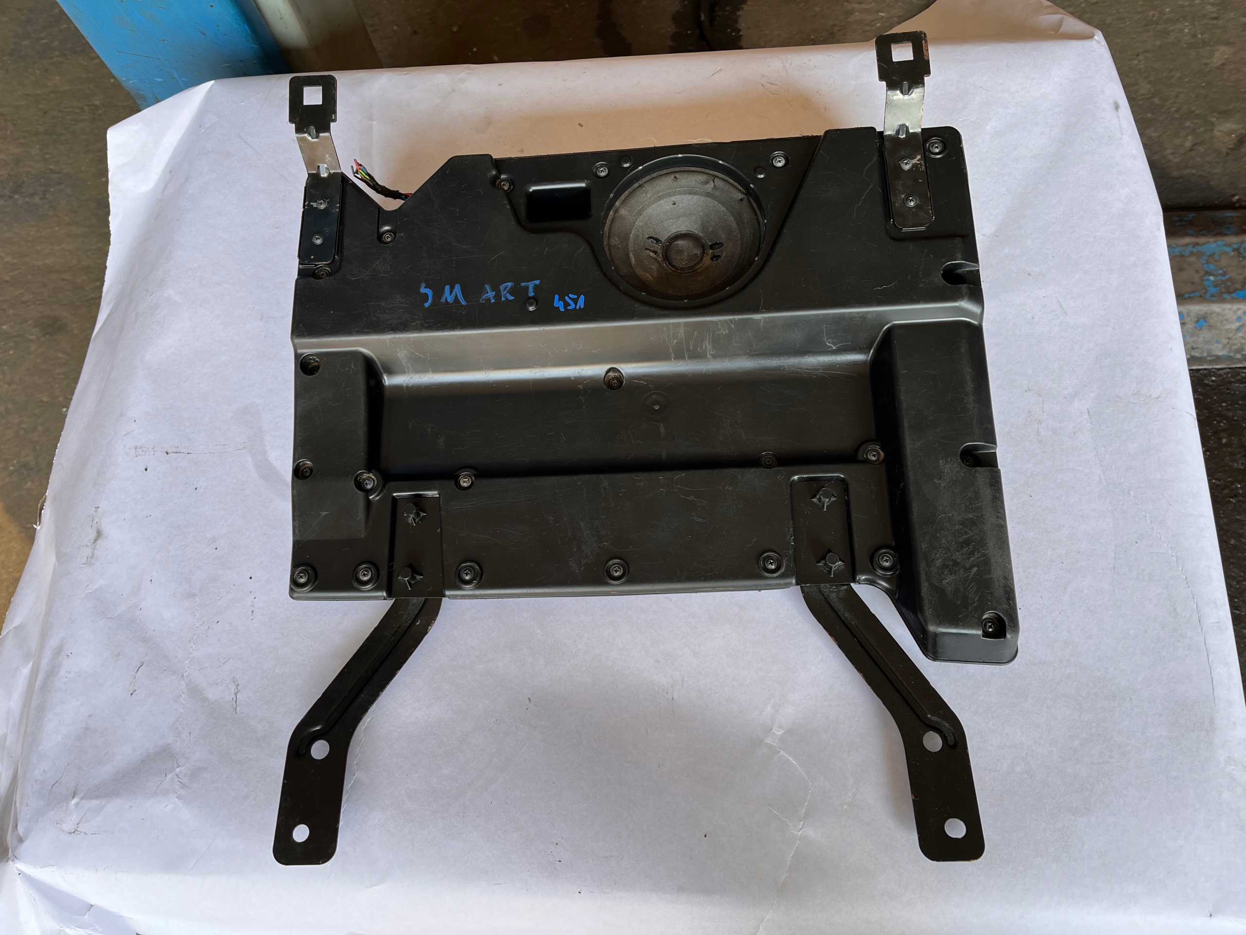 SMART FORTWO 451 САБВУФЕР