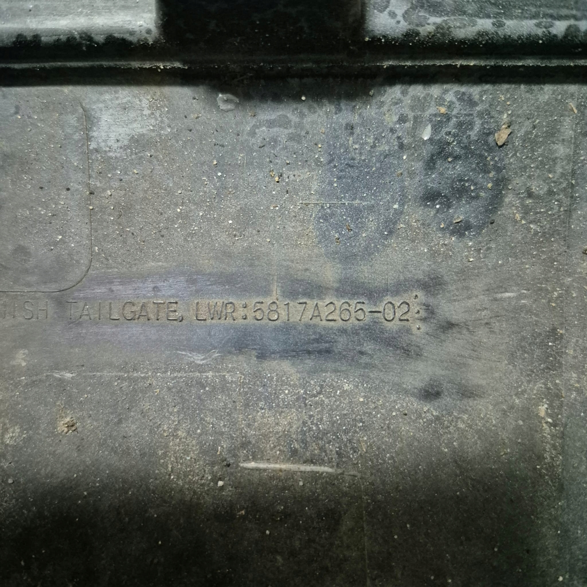 MITSUBISHI OUTLANDER III 3 LIFT 15-22 cap moulding cap bonnet rear part