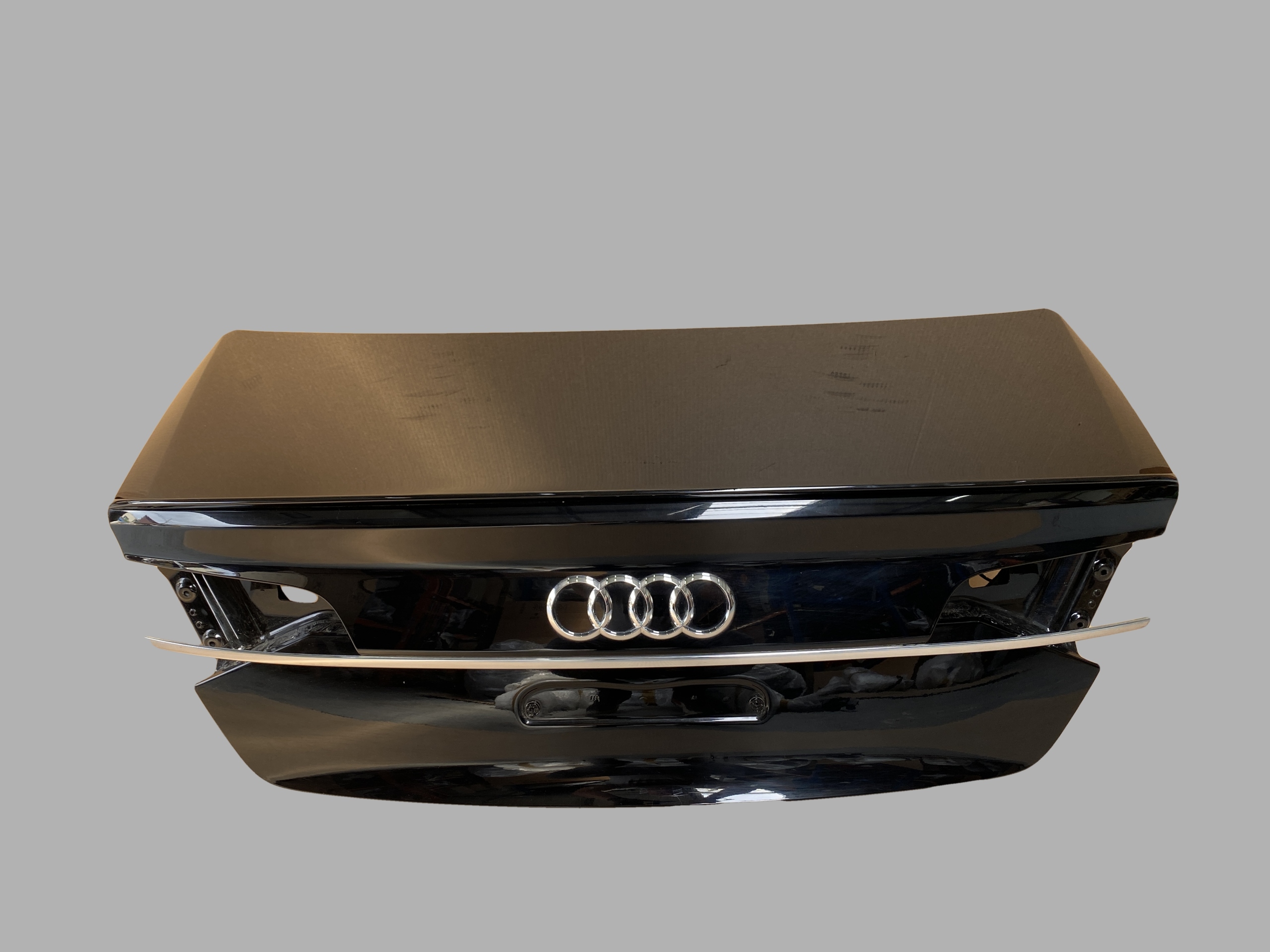 AUDI S8 4H D4 LIFT plus trunk door LOTKA LY9B