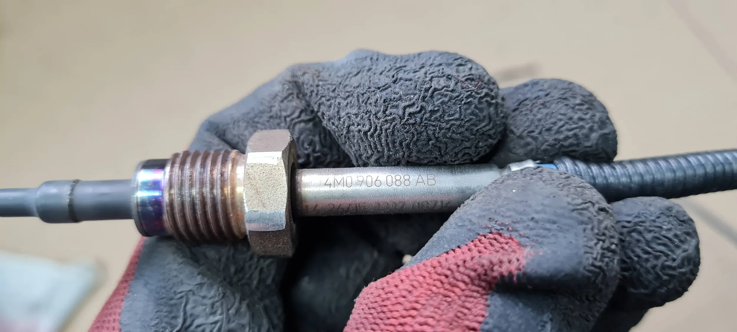 A6 C7 4G LIFT SENSOR TEMPERATURY GASE 3.0 TDI CRT 4M0906088AB