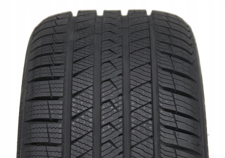 

Vredestein Quatrac Pro 225/45R17 XL Całoroczne