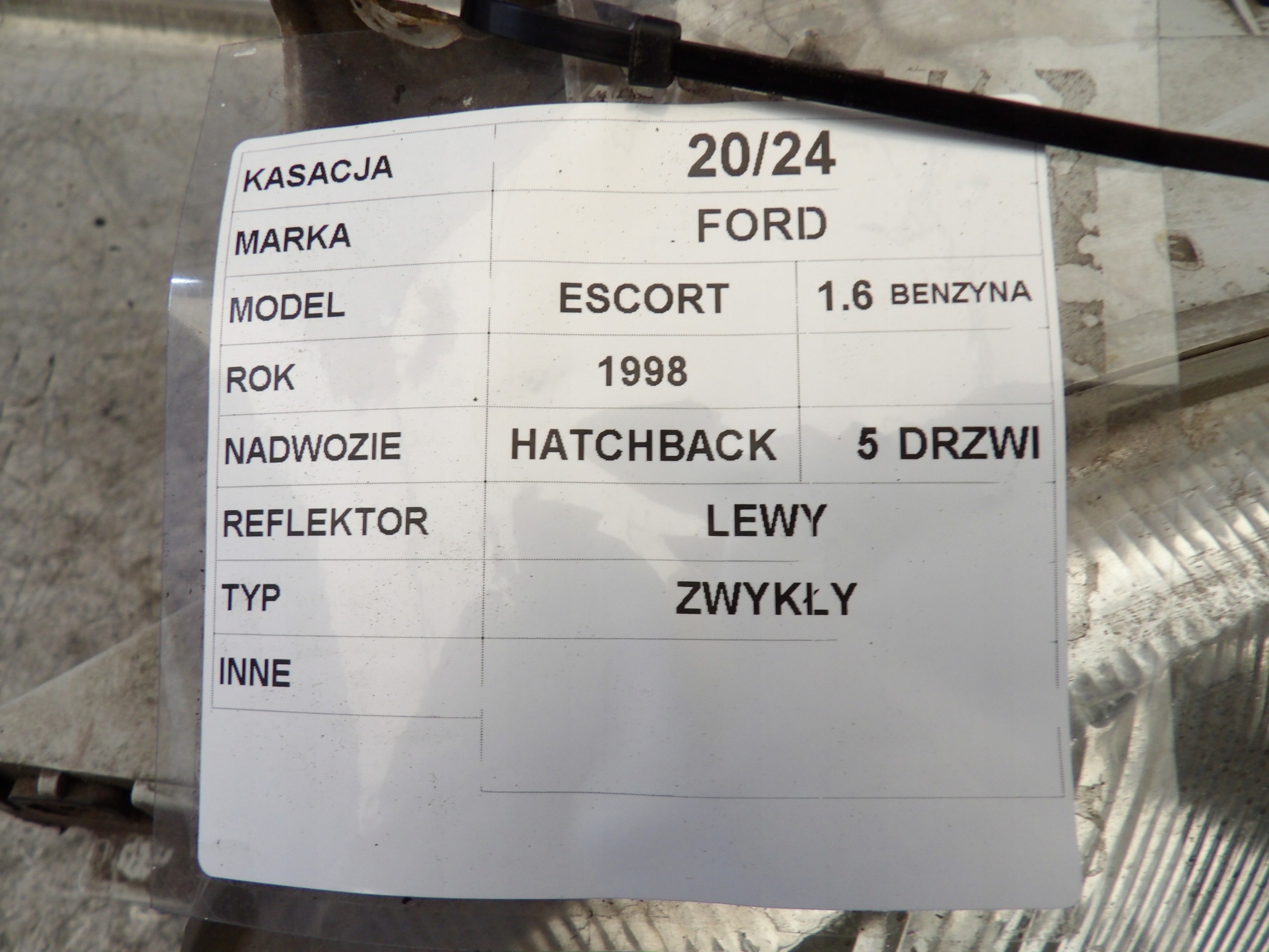 Ford Escort VI light front left