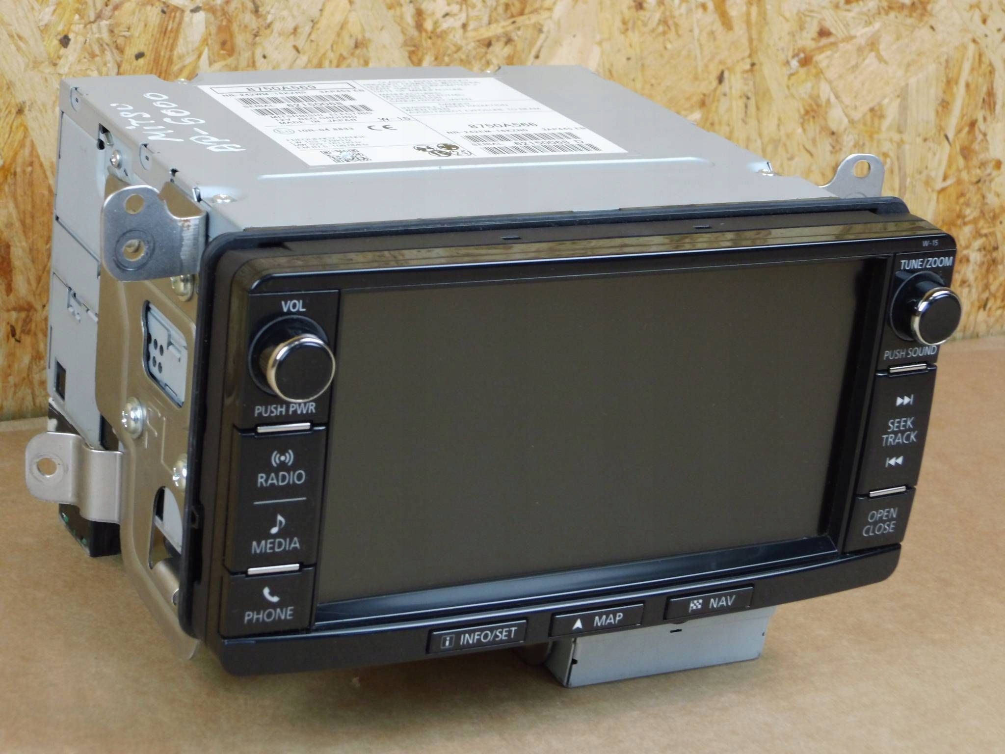 Mitsubishi Outlander III Navigation 8750A569