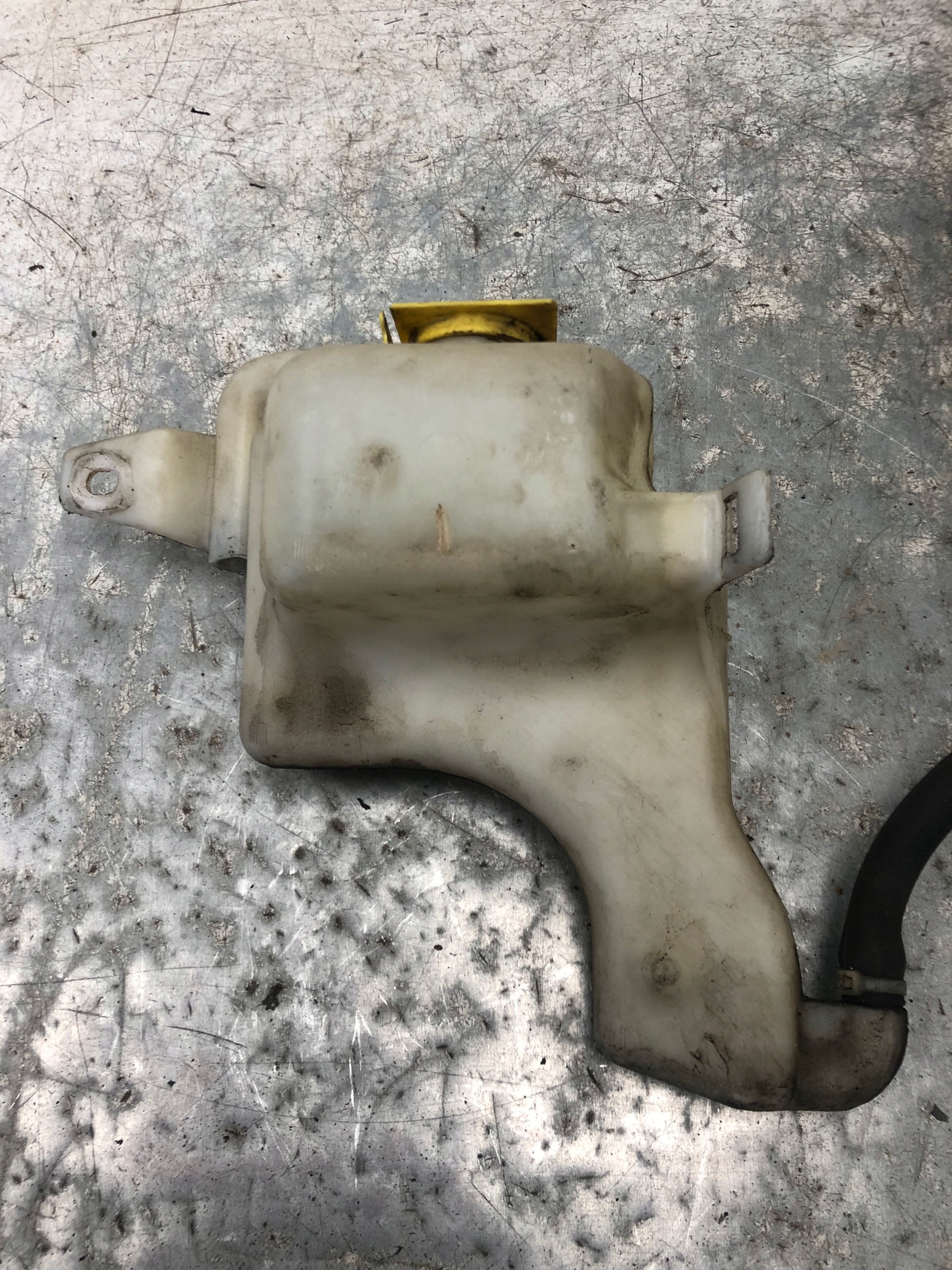 Réservoir eau DODGE CALIBER 05058156AH