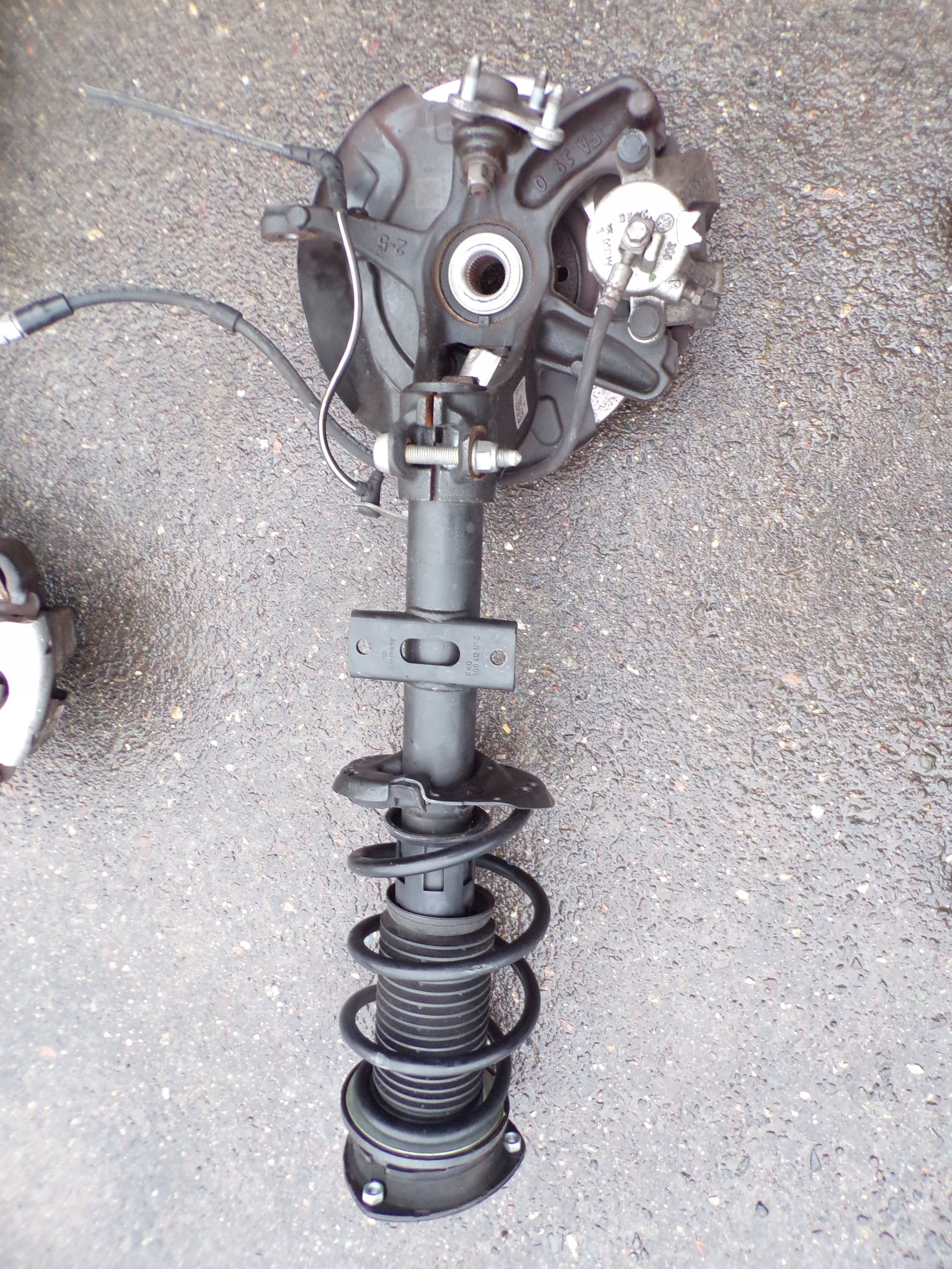 правый 2Q0413031DA vw