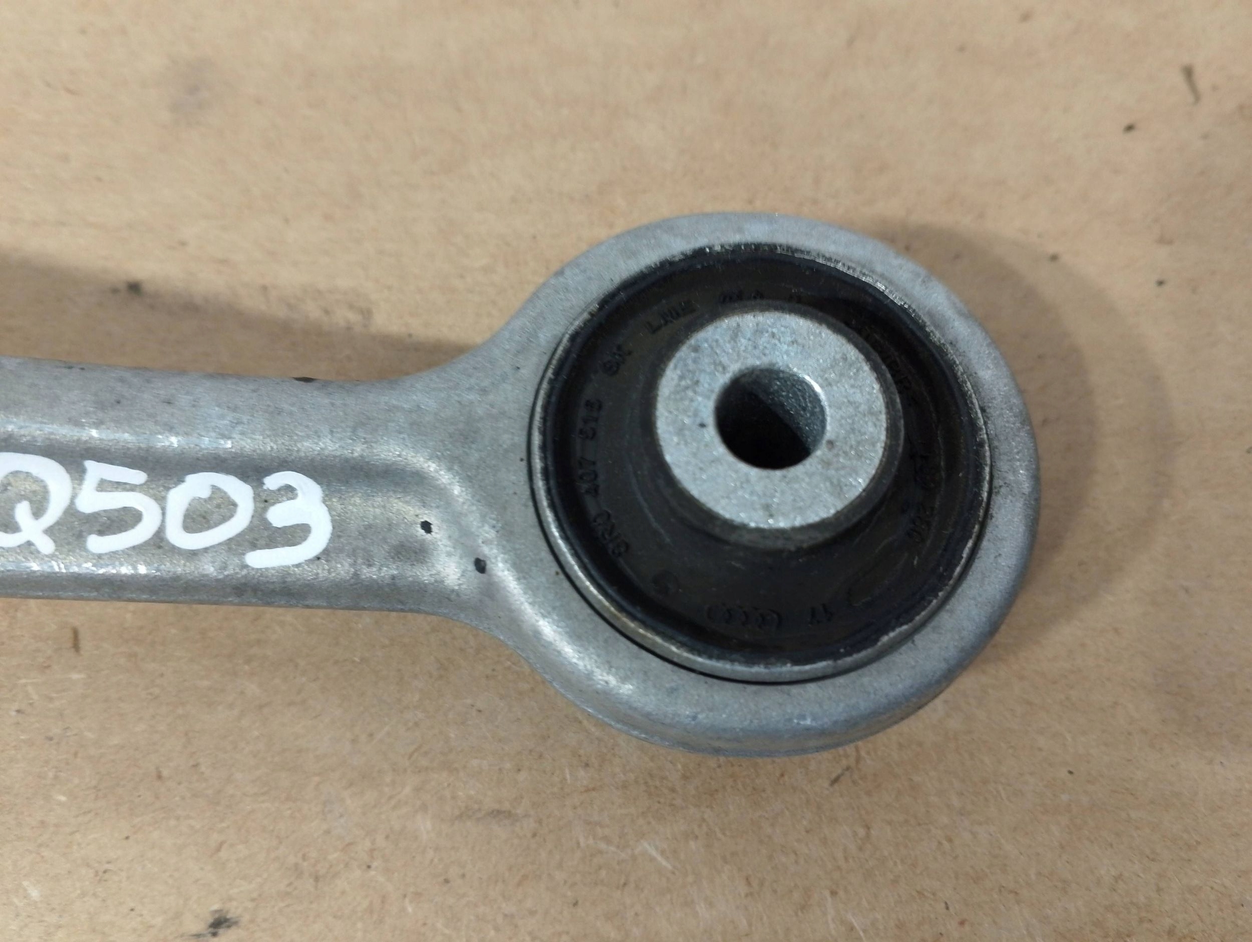 Porsche Macan (95B) arm front left 8K0509P (Q503)