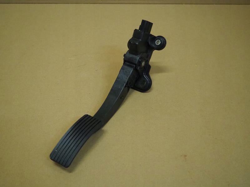 PEDAŁ POTENCJOMETR GAZU CITROEN C-CROSSER 4007