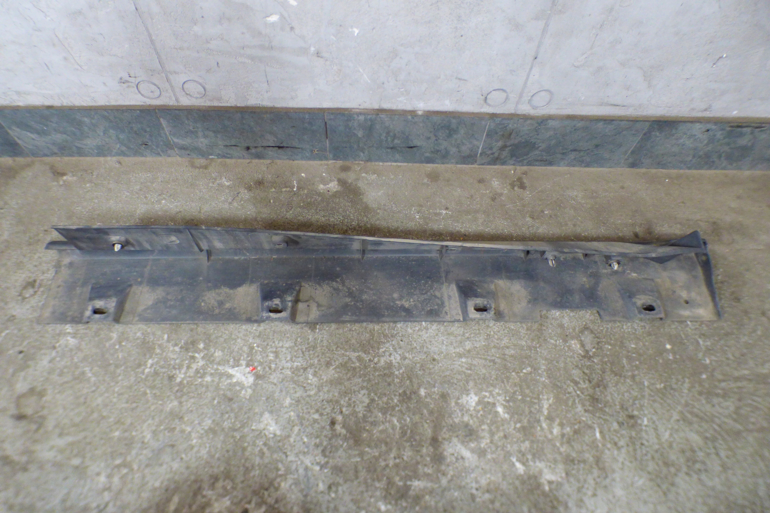 moulding threshold left right front ET76-10155AE ET76-10154-AE COURIER II MK2