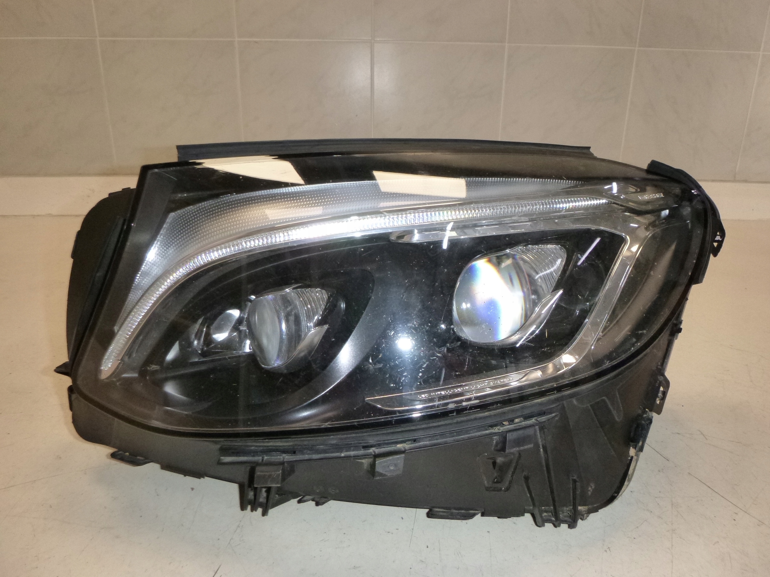 MERCEDES GLC W253 light front 12 PIN FULL LED left