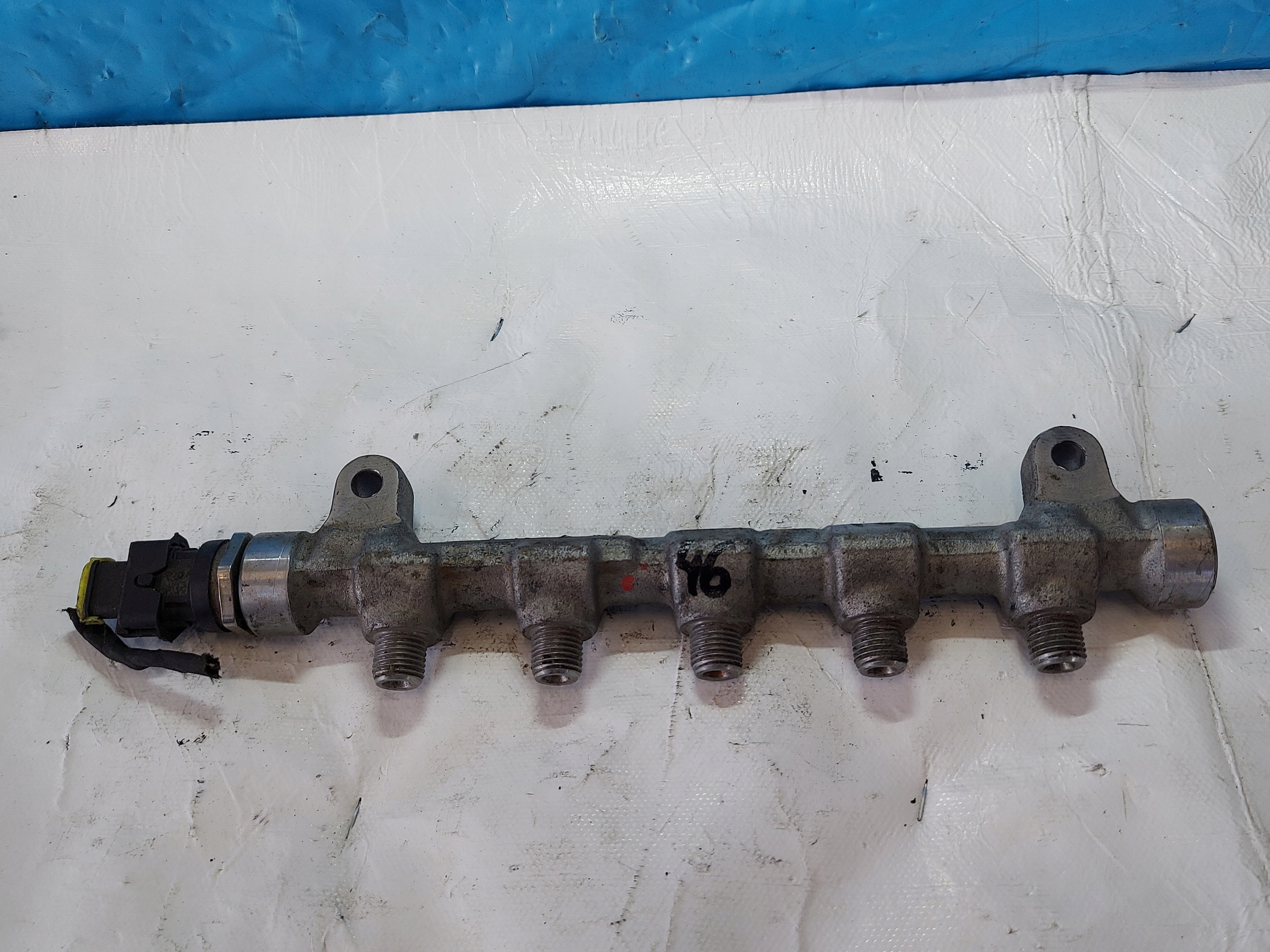 Rampe injection KIA CEED 1.6 CRDI 0445214181