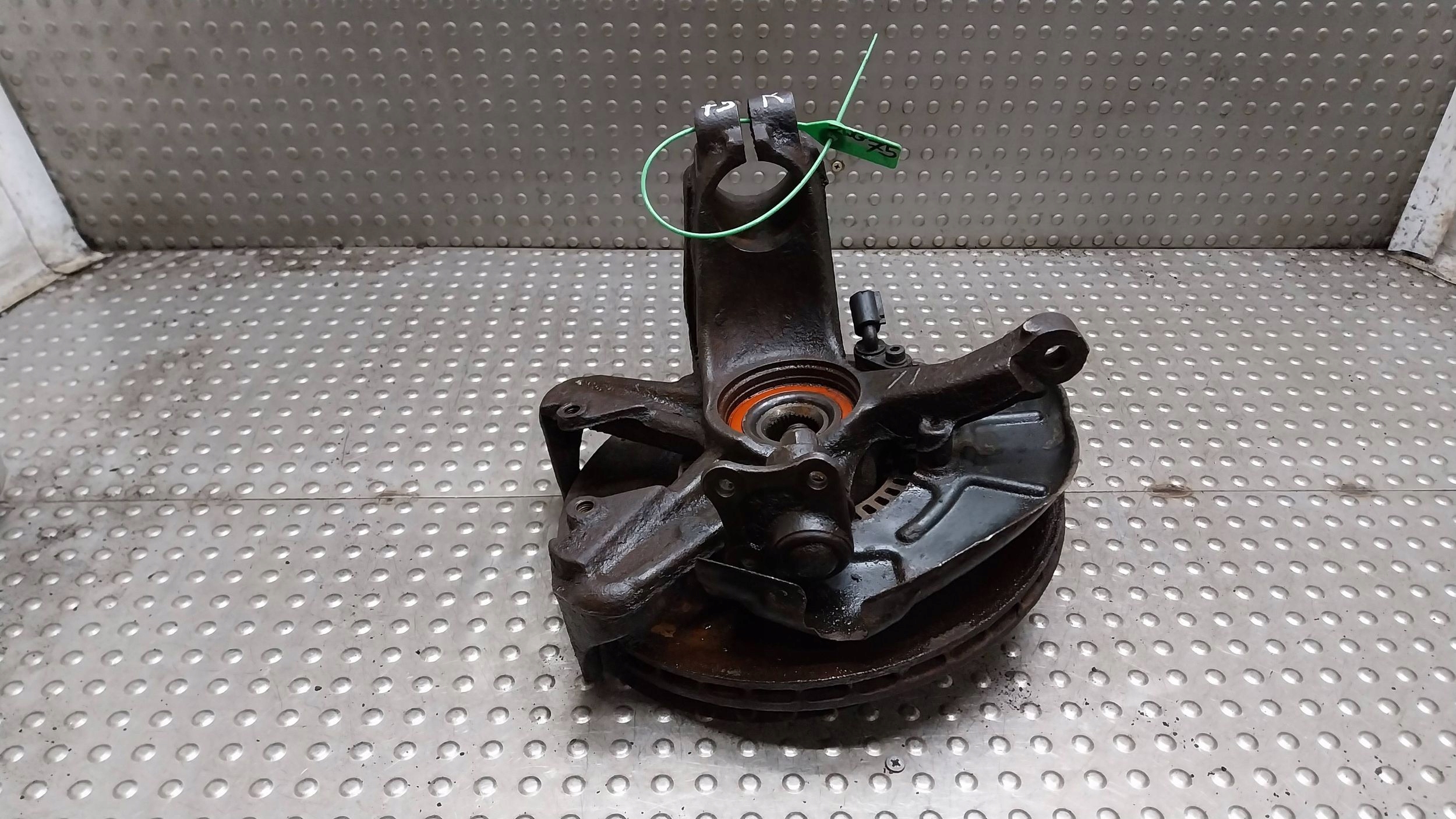 Mozzo FUSELLO Destra Anteriore 1J0407256AJ VW GOLF IV A3 8L OCTAVIA e LEON e 1.9TDI