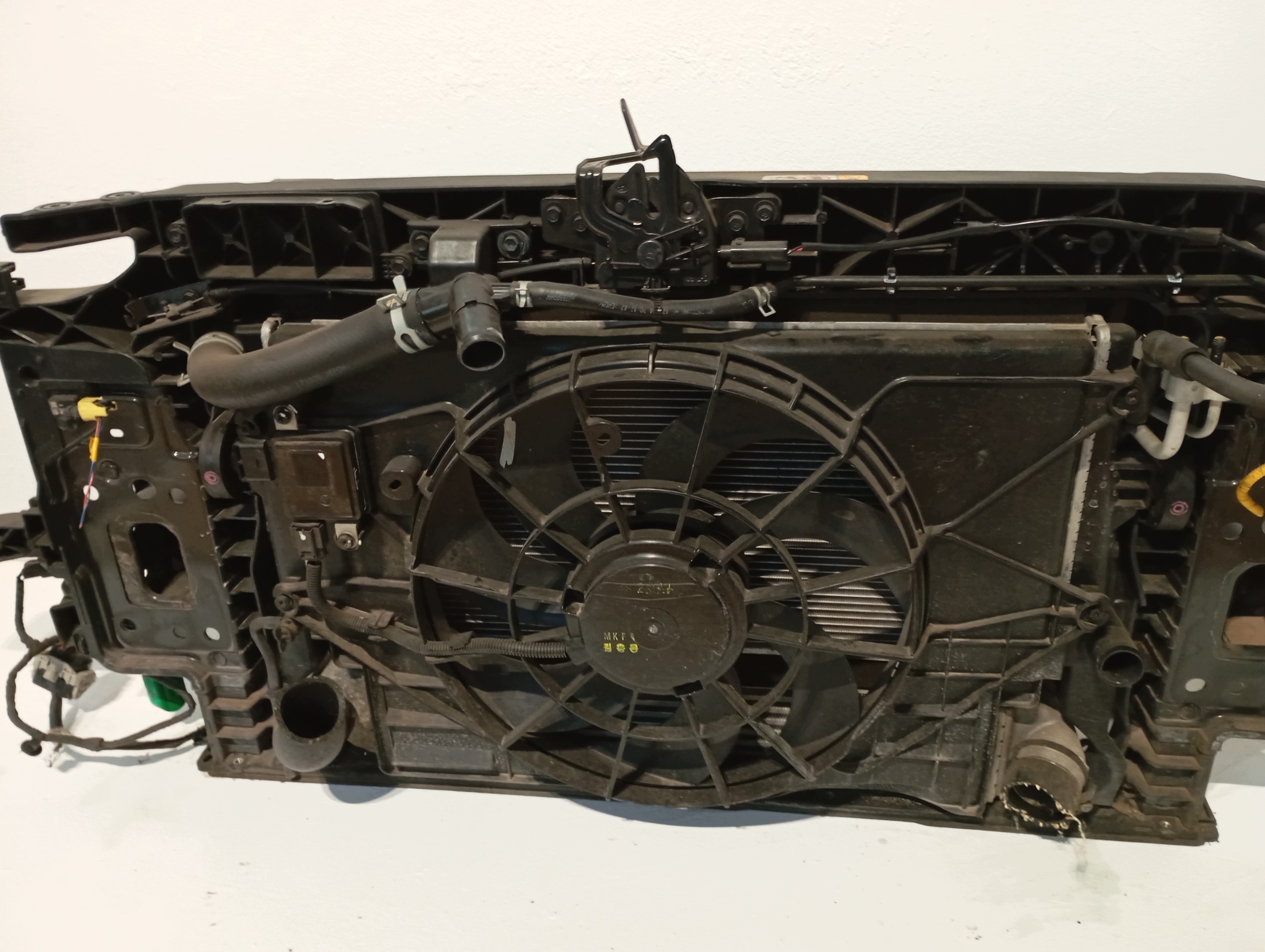 radiators complete HYUNDAI KONA 1,6i