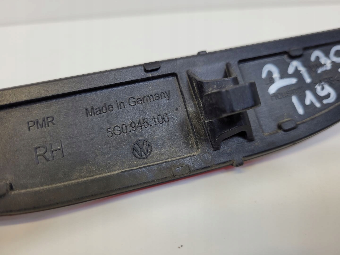 Odblask right side Volkswagen Golf 7 2015 5G0945106