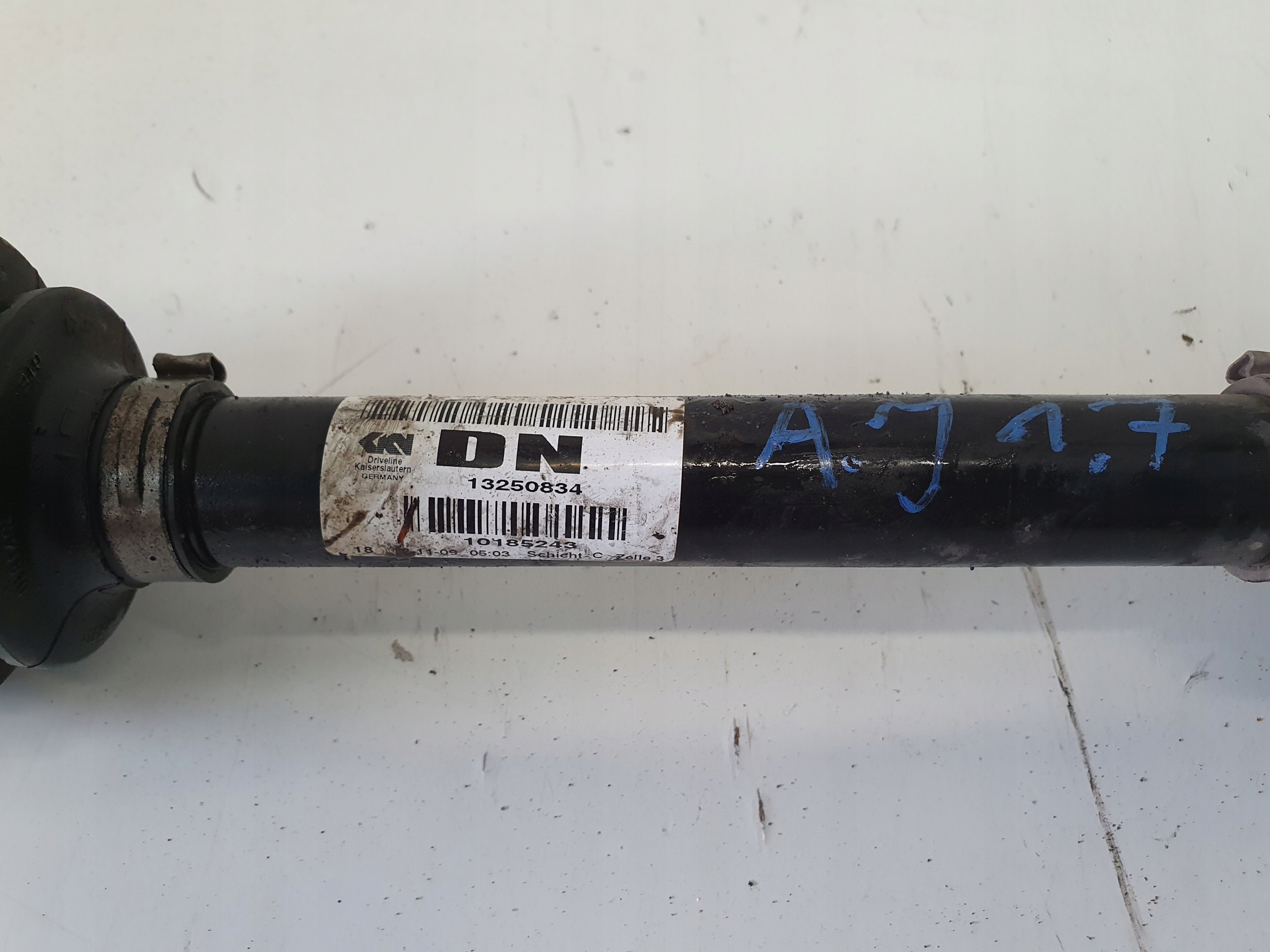 OPEL ASTRA J semi-axis left 13250834 DN 1.6T 1.7 CDTI