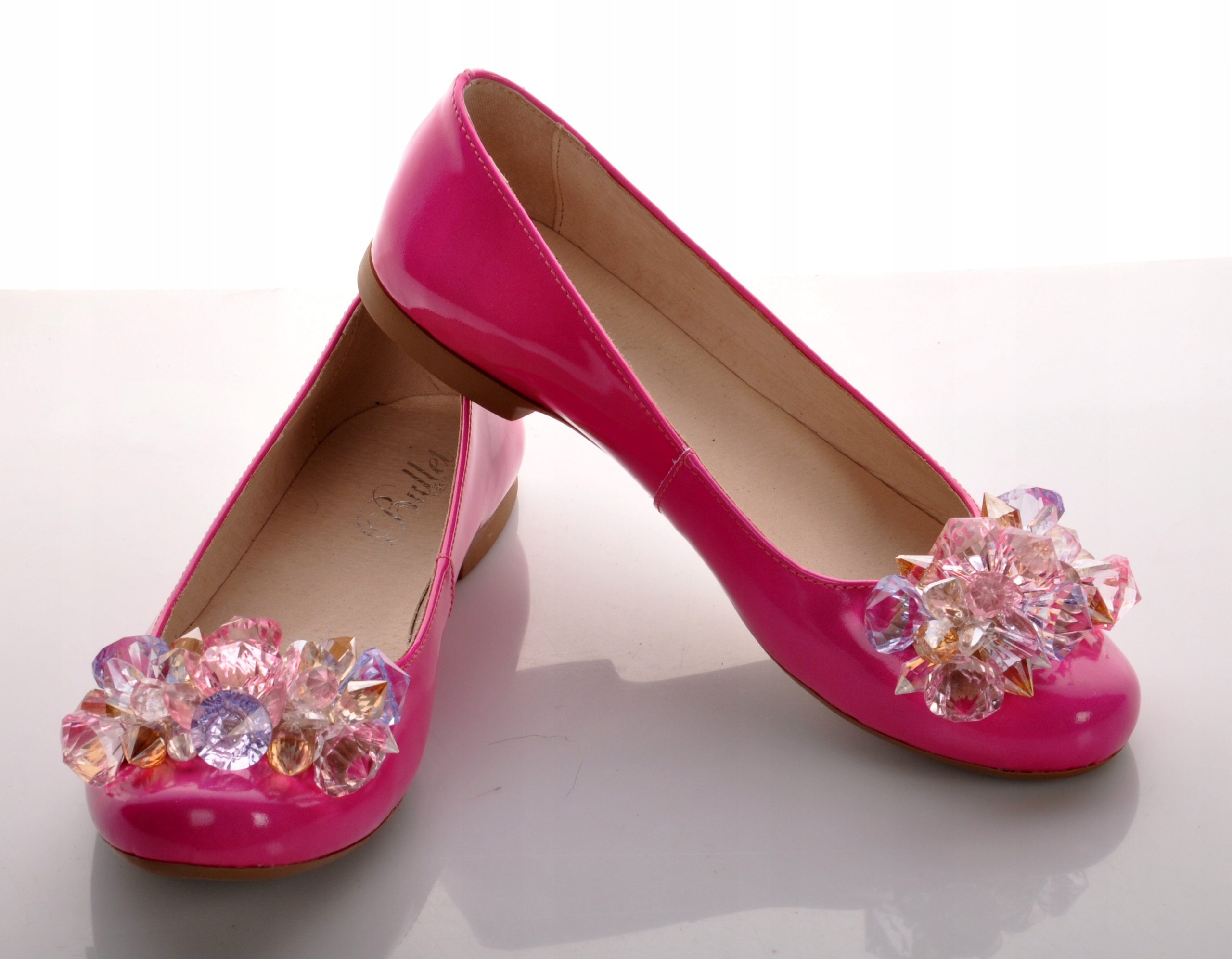 Baleriny skóra KAMYKI CYRKONIE OZDOBA BEŻ BULLET42 Wzór dominujący bez wzoru