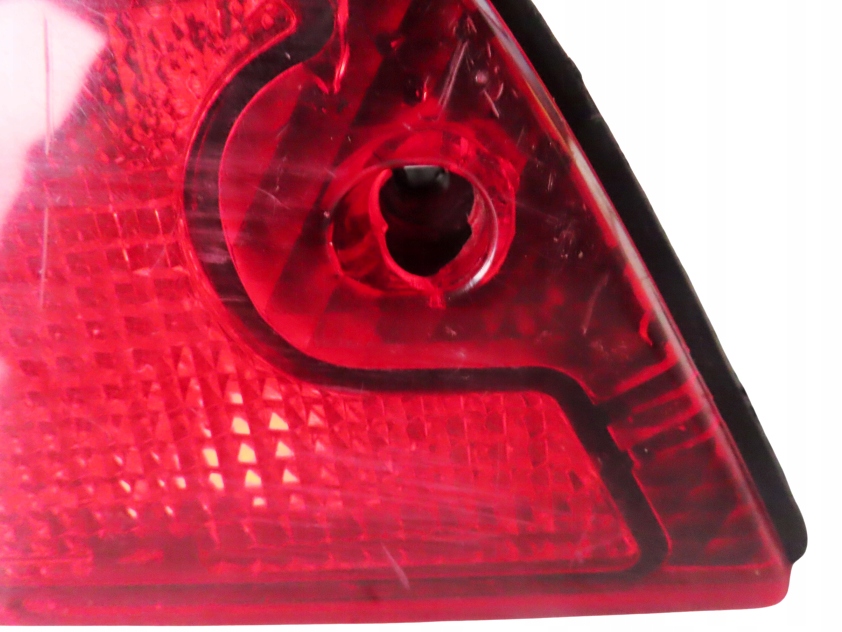 LAMPA TYLNA PRAWA PORSCHE 911 1995-1998 ROK 99363141400 Wersja Europejska