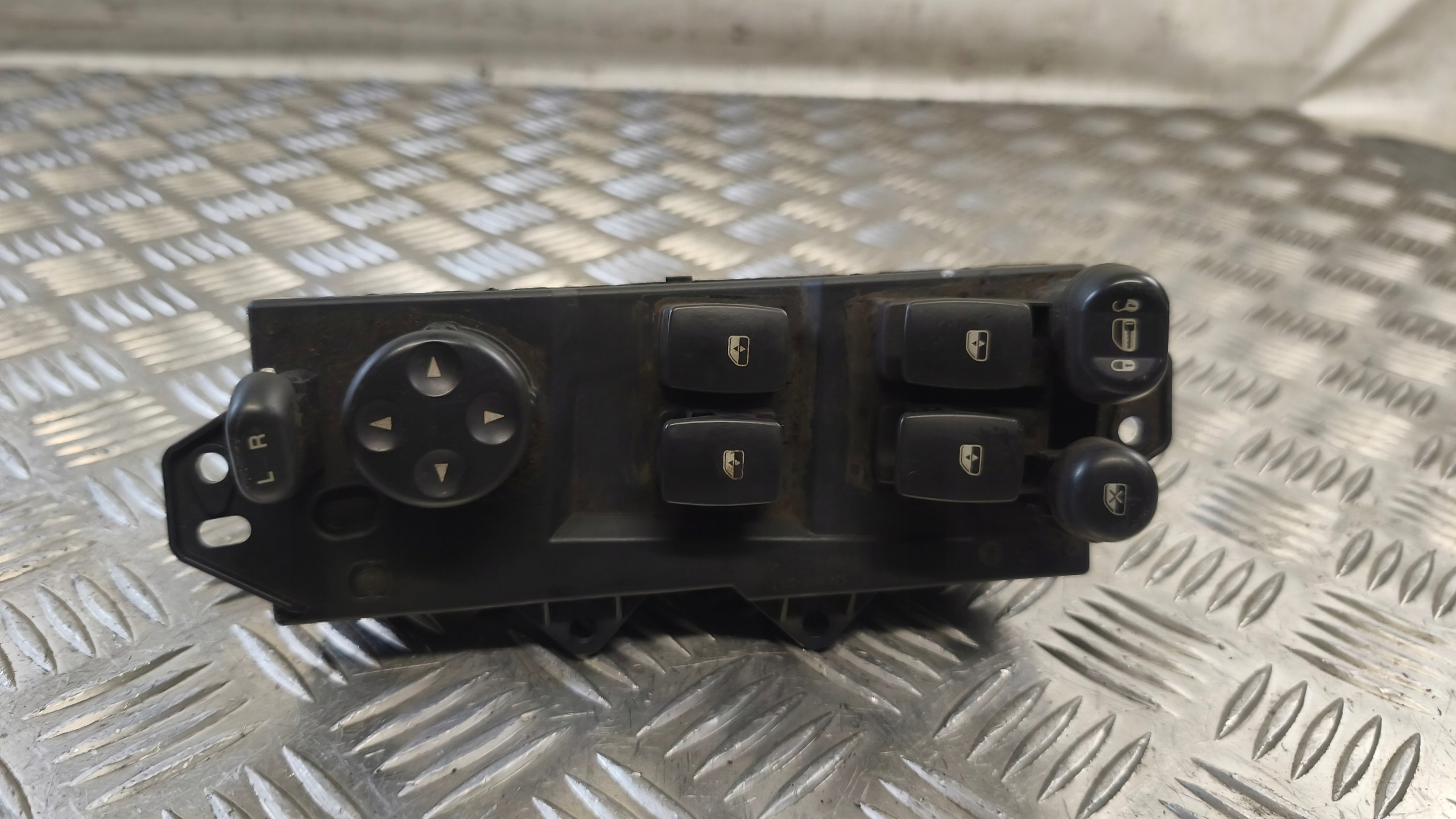 window control switch CHRYSLER PACIFICA 2004r 04685980AE