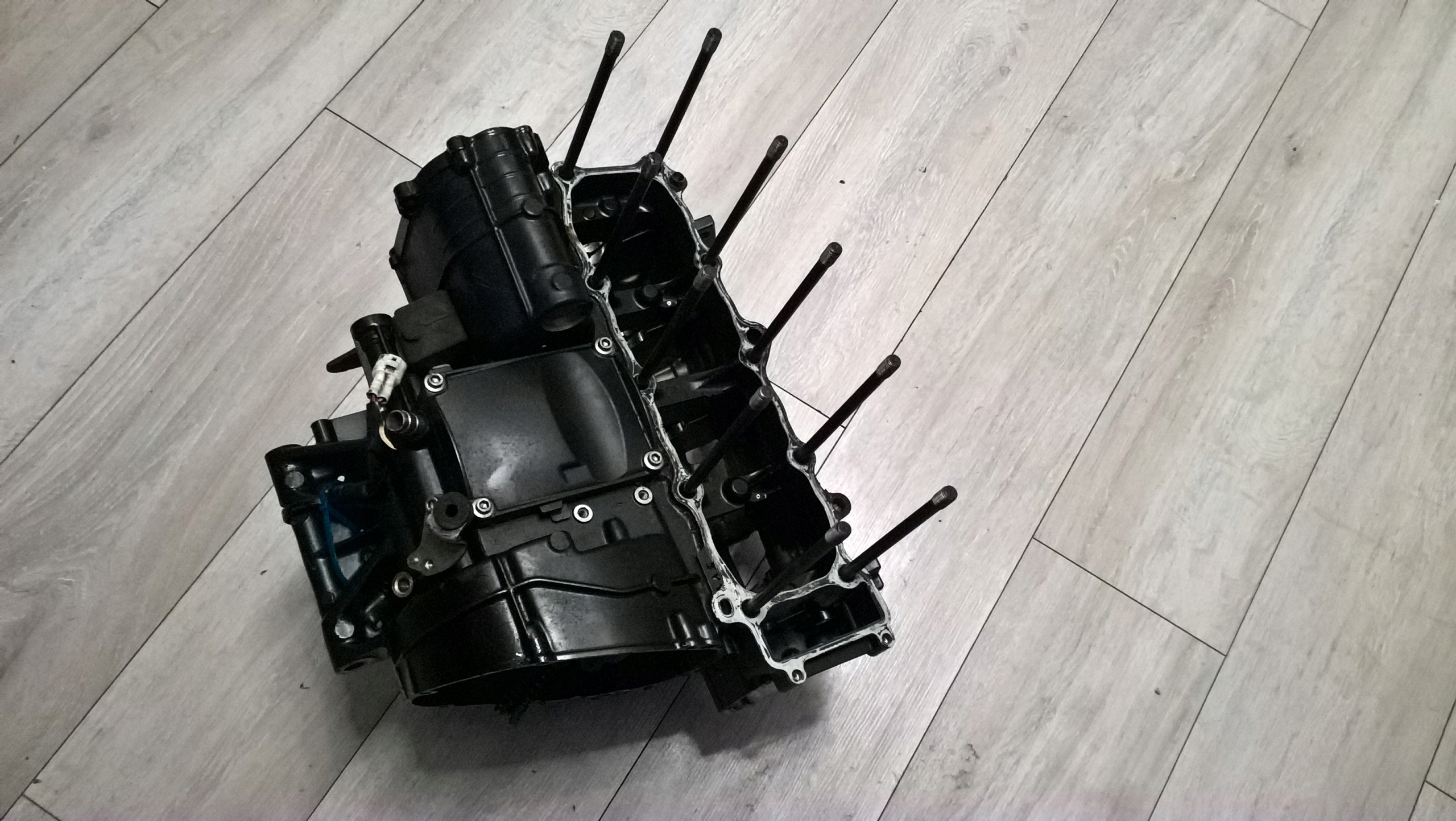 YAMAHA R1 RN12 блок двигателя Картер гор нижняя 04-06